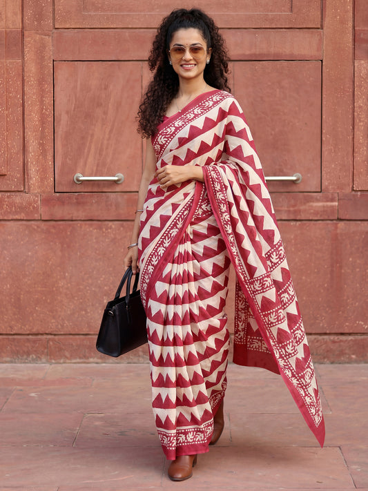 Magenta & Off-White : Zig-Zag Print Cotton Mulmul Leaf Motif Borders Saree