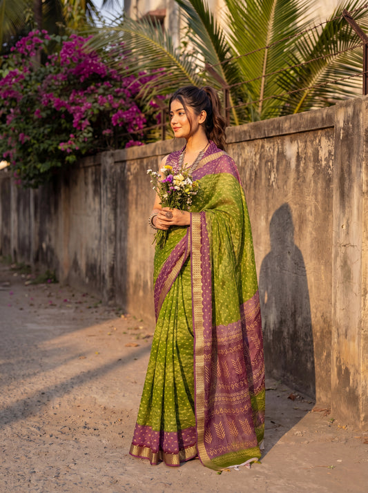 Vasanti Light Green Bandhani Cotton Saree with Zari Border & Purple Blouse Piece