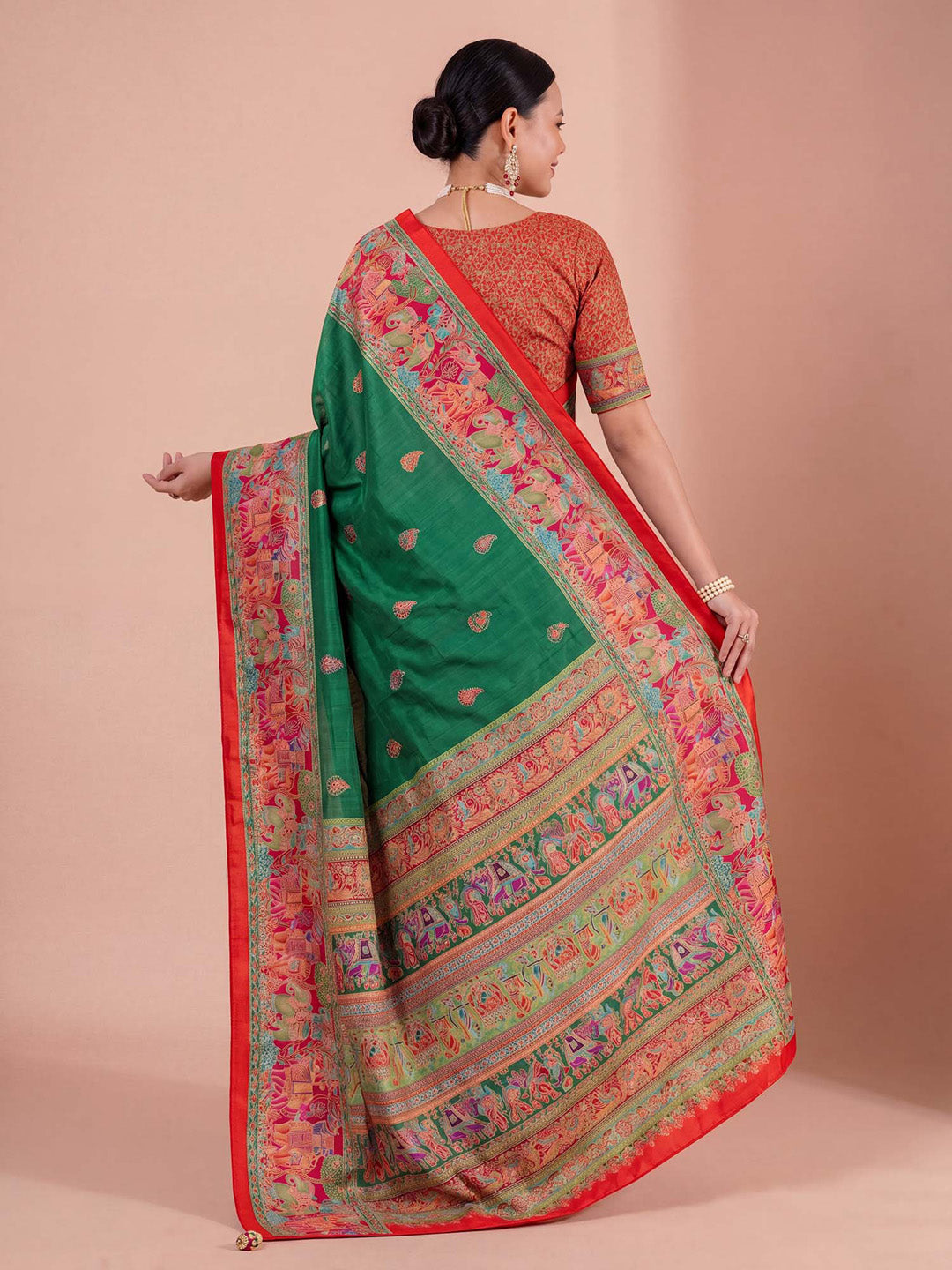 ceremonical wear saree
best saree to wear
silk blend saree collection
