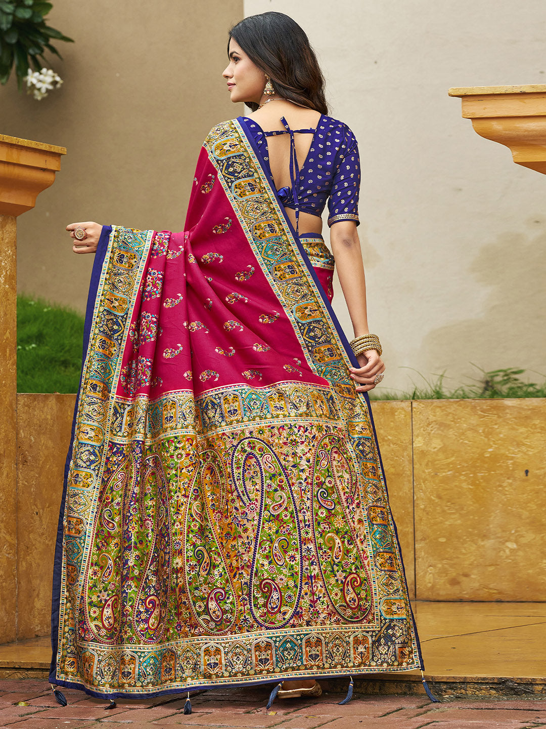 saree for wedding function for mom