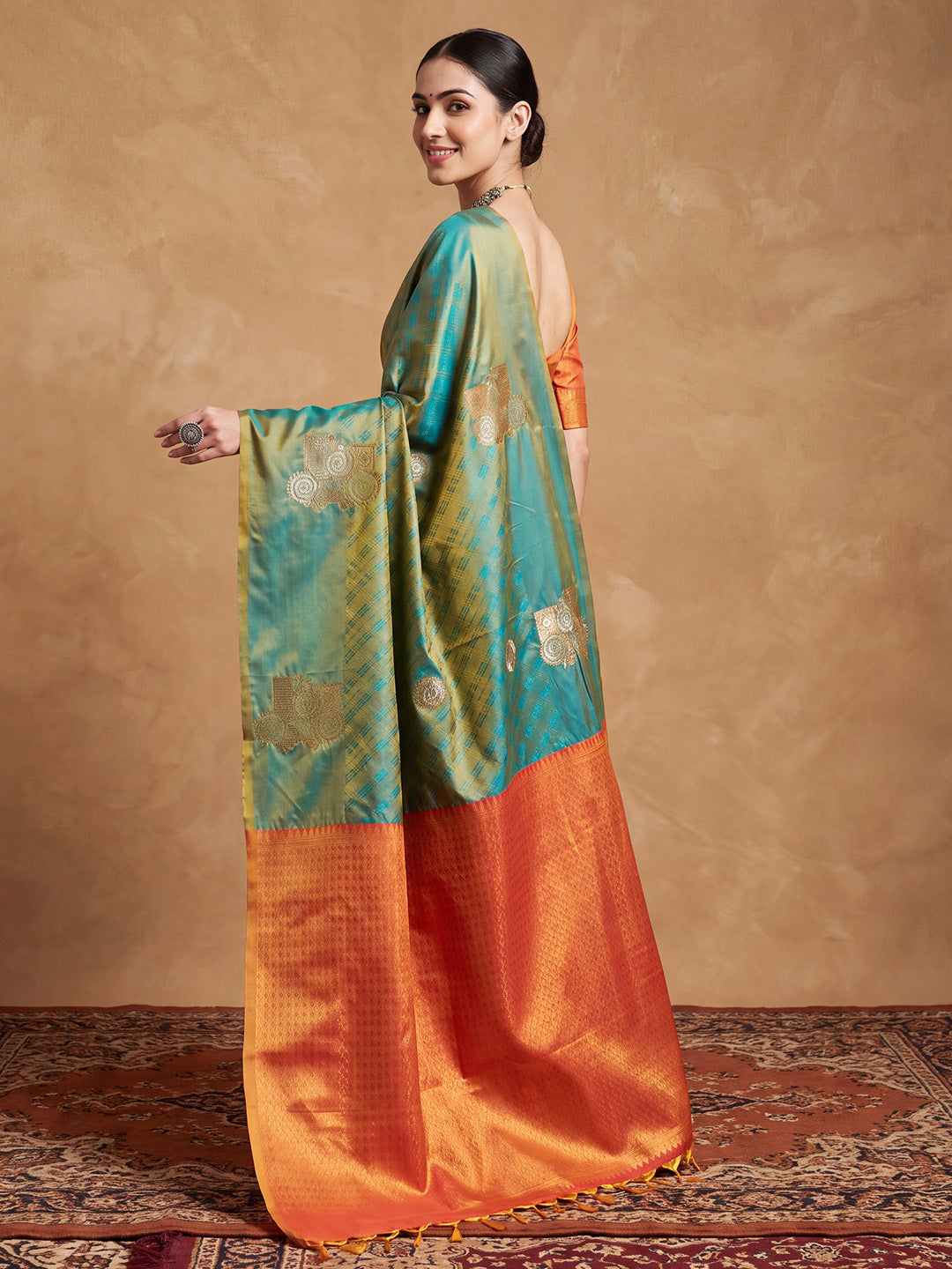 family get to gether wear saree
green saree collection wear
