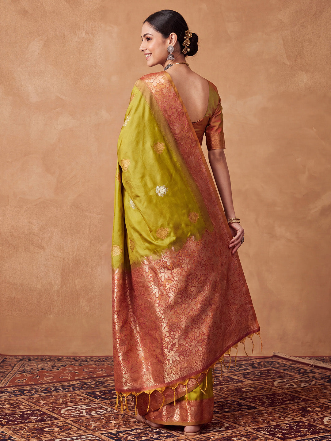 trending saree collections
gift to mom
gift to sister
gift to wife