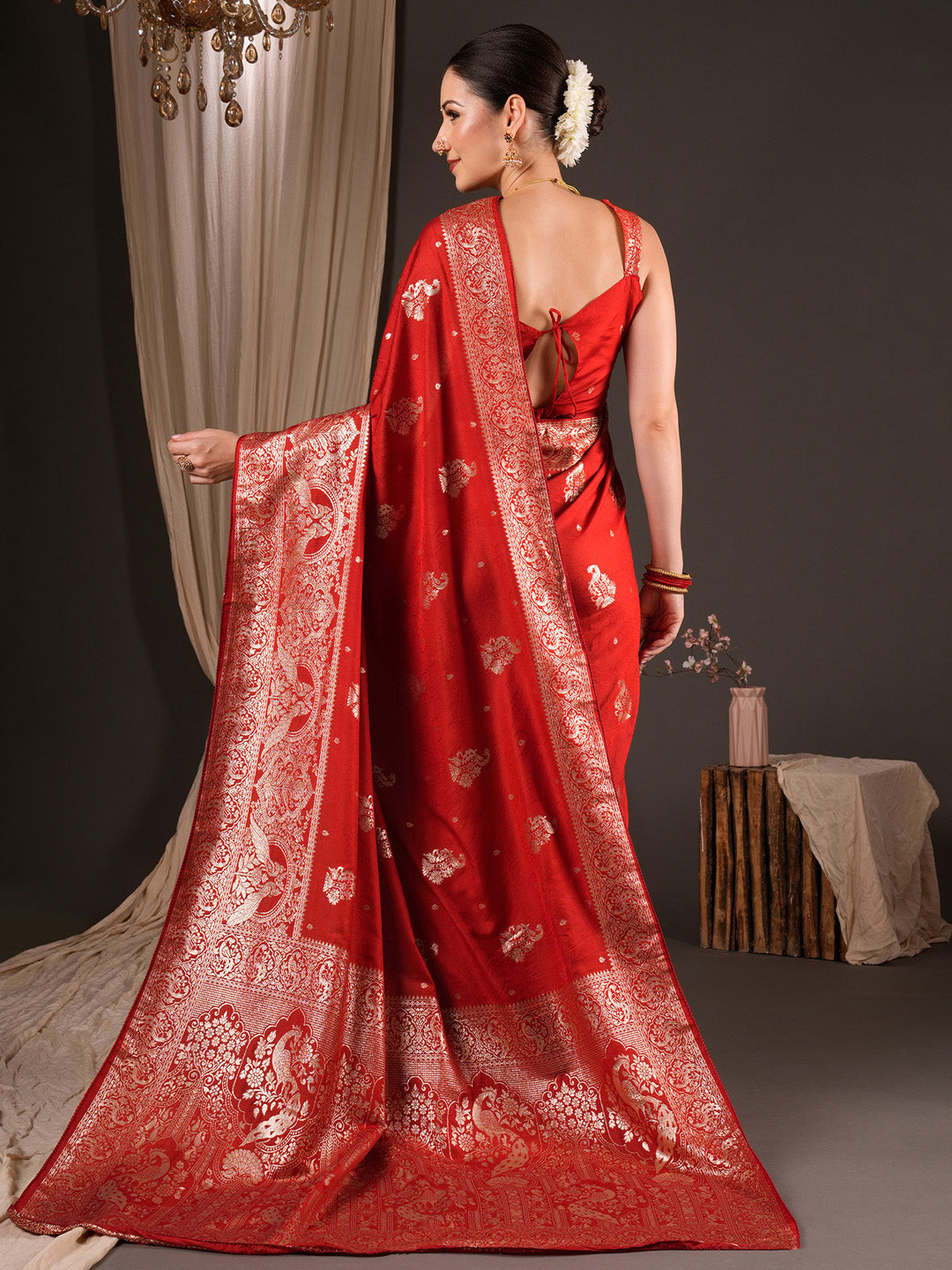 reception wear saree
traditional wear