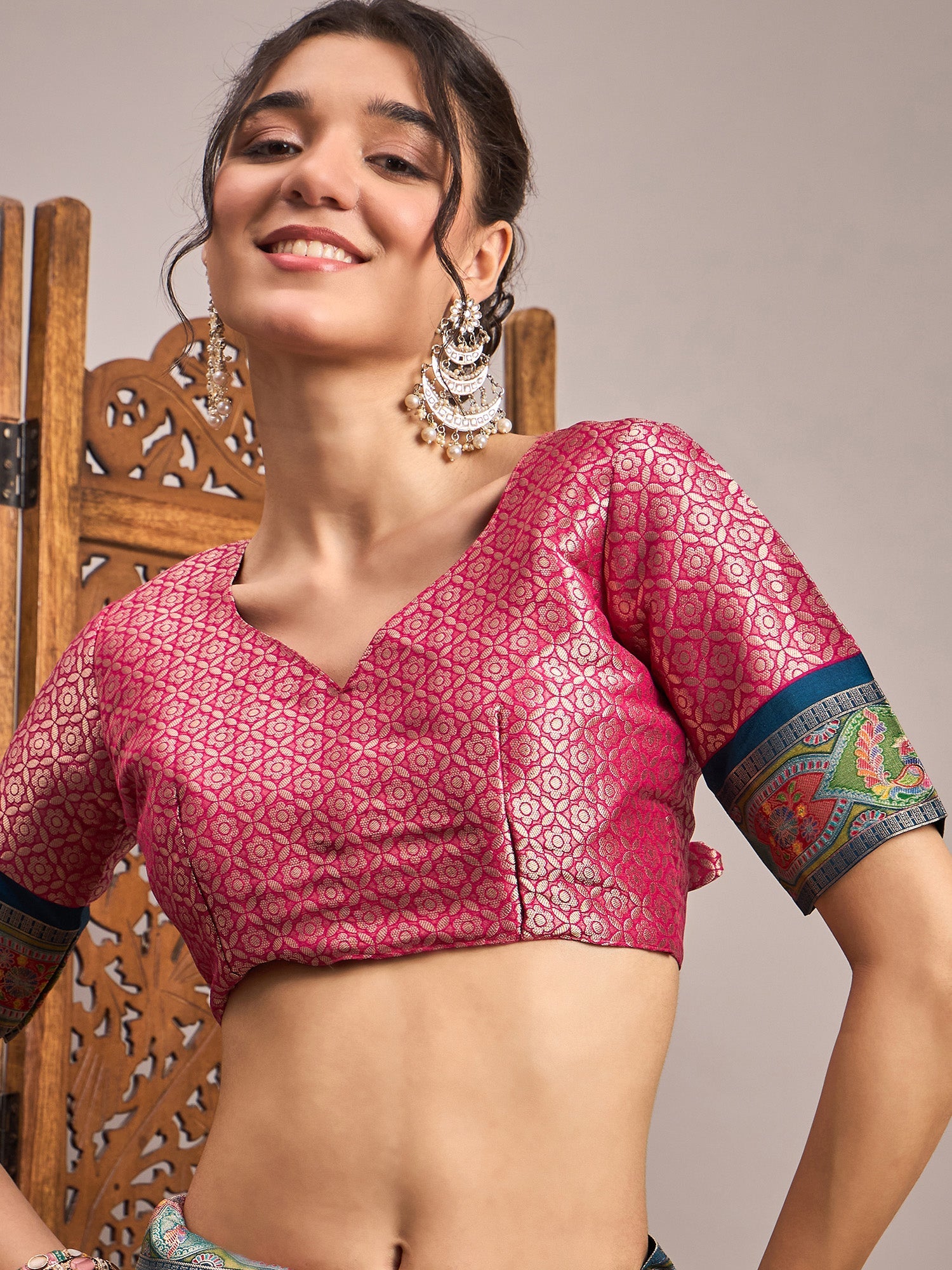 Banarasi Viscose Rayon Saree - Ressa