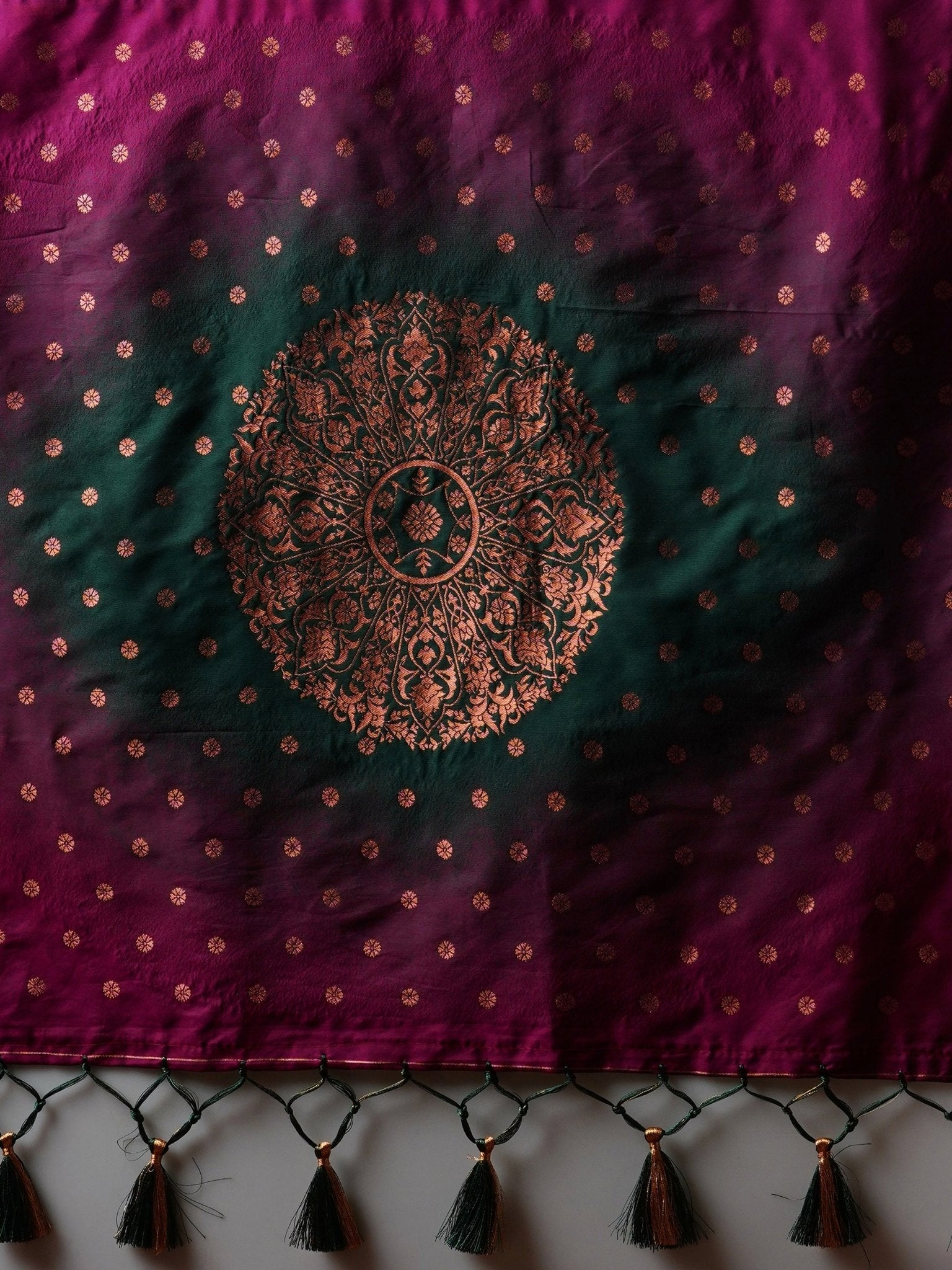 Banarasi Woven Silk Blend Gold Zari Floral Buti Saree - Ressa