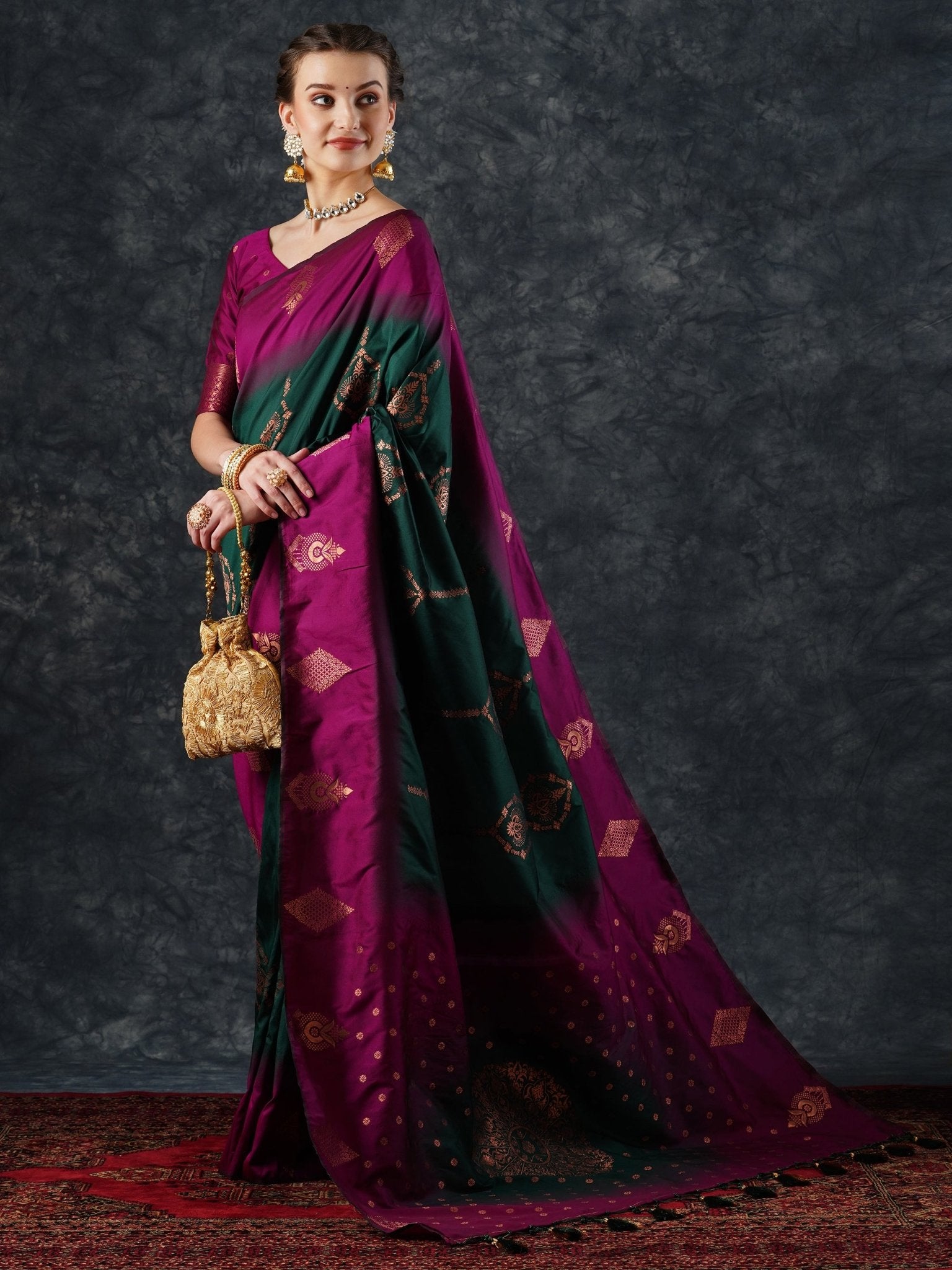 Banarasi Woven Silk Blend Gold Zari Floral Buti Saree - Ressa