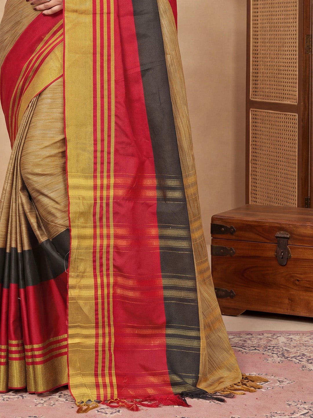Beige Aura Silk Banarasi Pattern Saree - Ressa