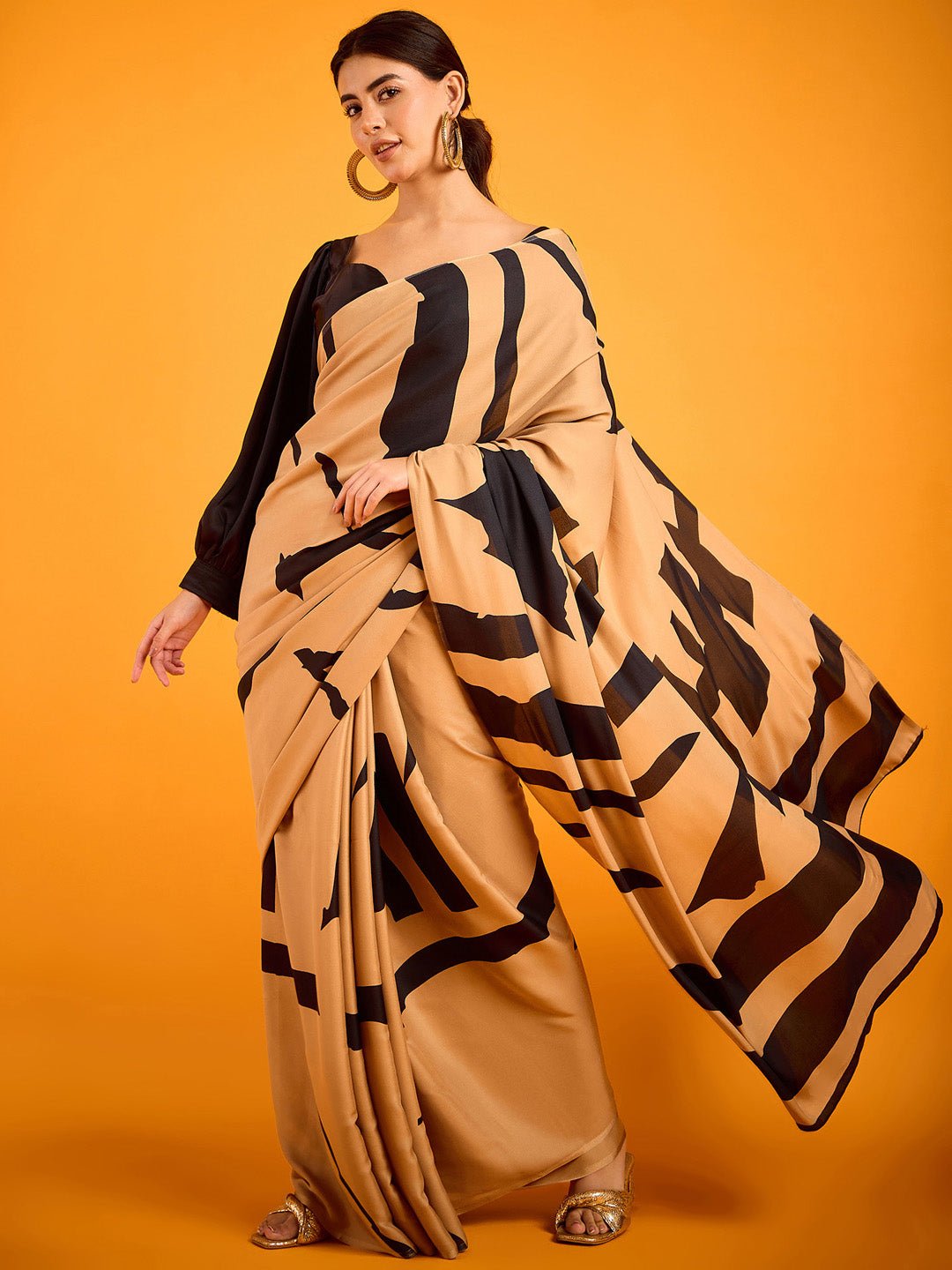 Beige & Black Geometric Saree - Ressa
