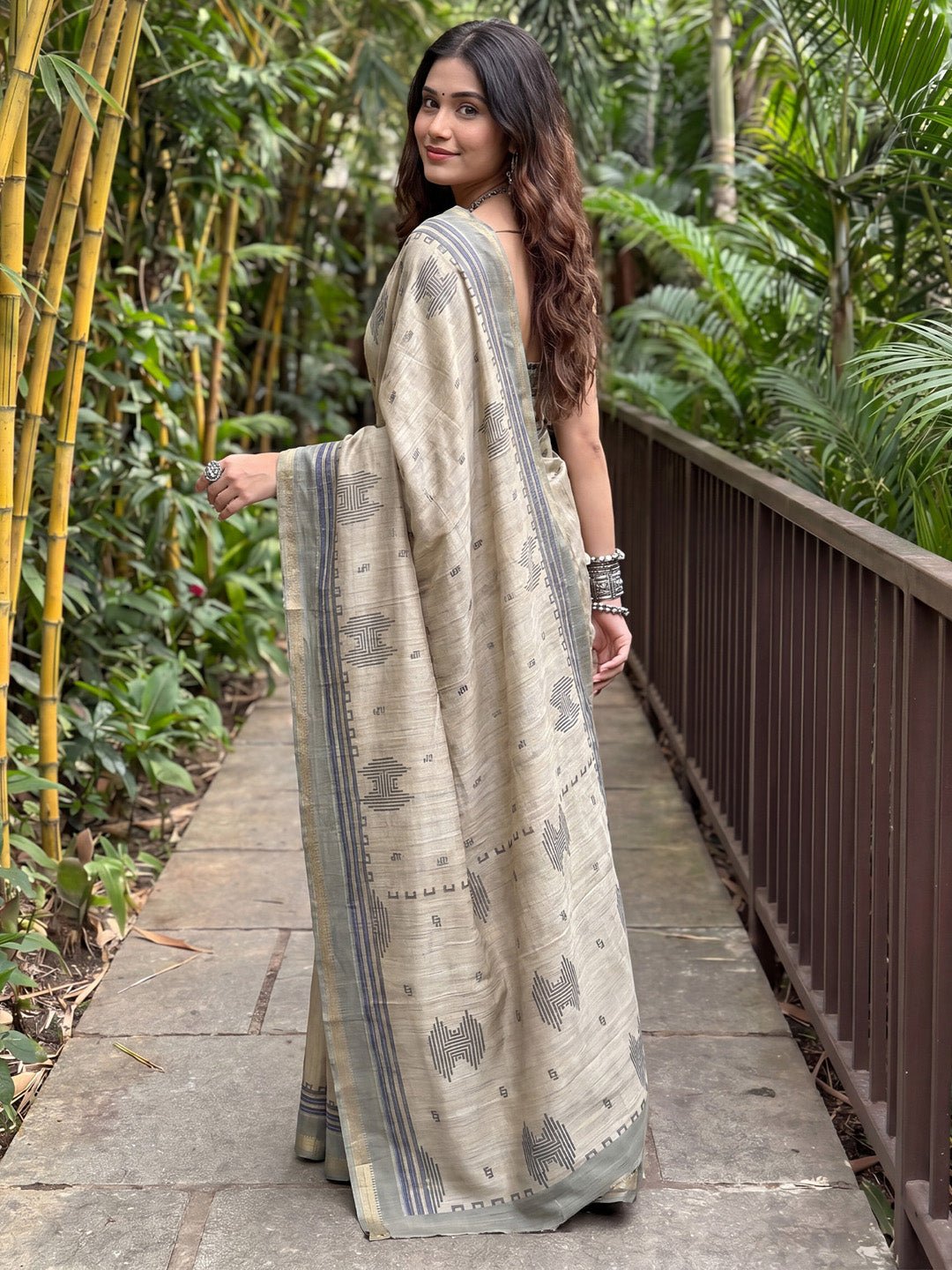 Beige & Grey Tussar Silk Sare - Ressa