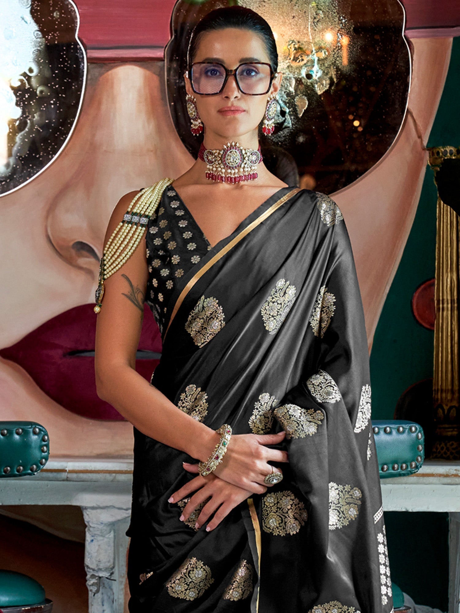 Black Banarasi Silk Blend Golden Zari Woven Saree - Ressa
