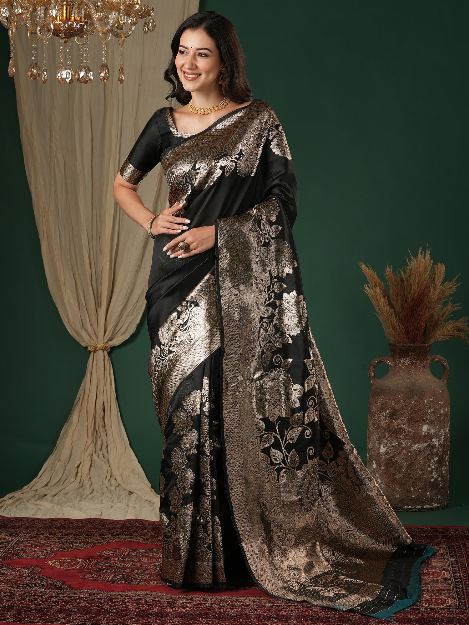 Black Banarasi Silk Saree - Ressa