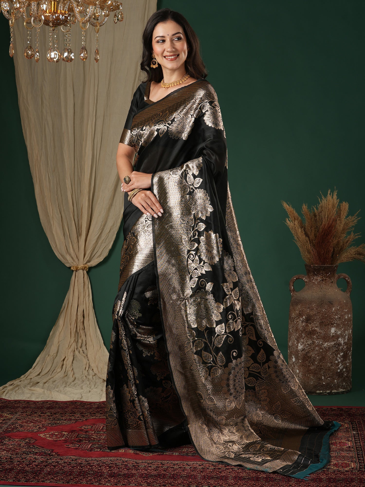 Black Banarasi Silk Saree - Ressa