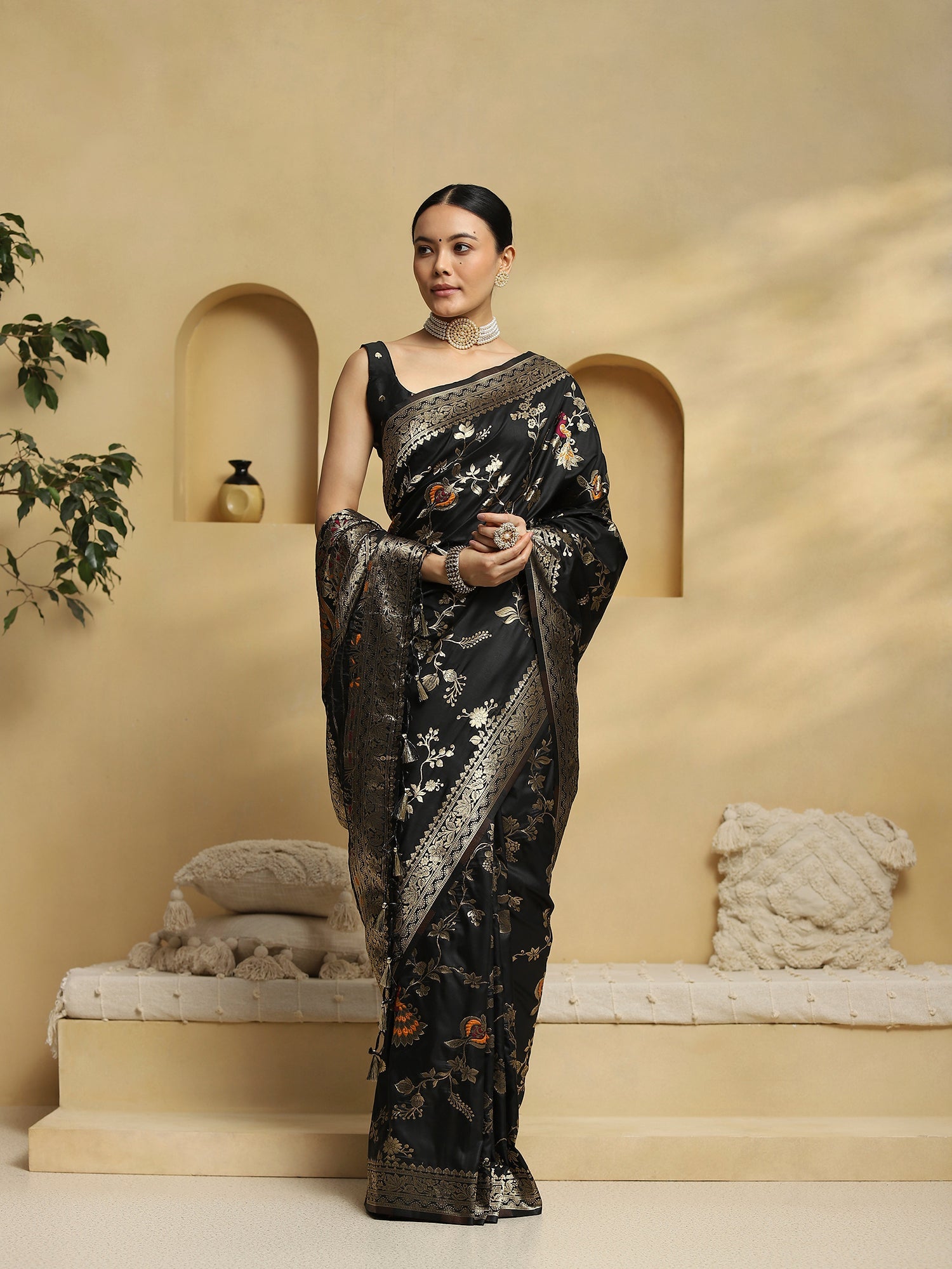 Black Banarasi Silk Saree - Ressa