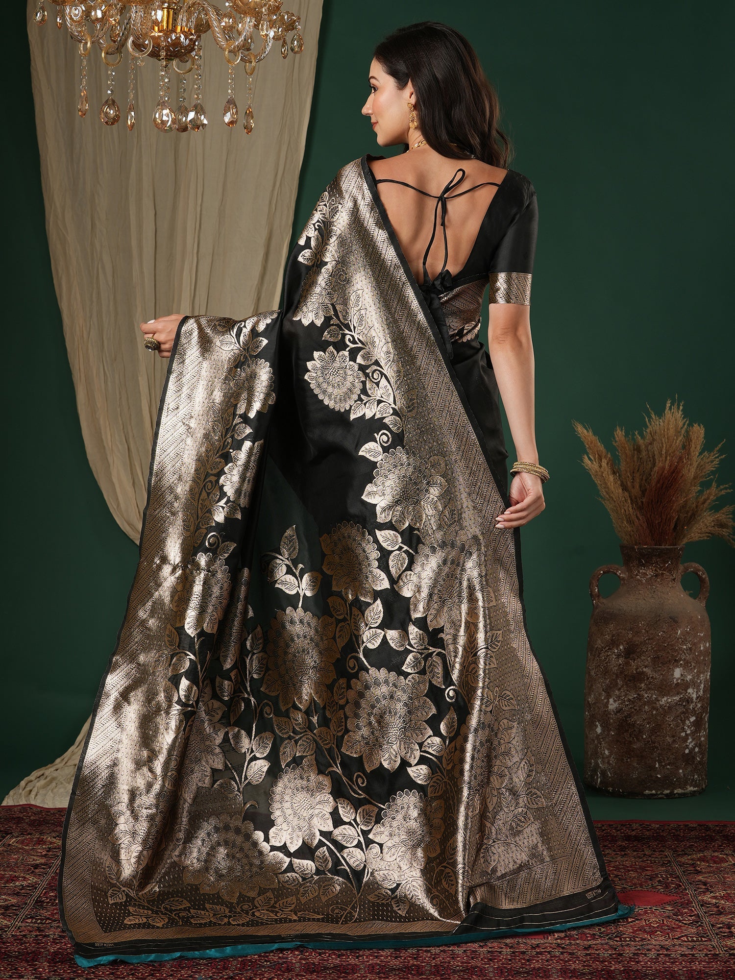 Black Banarasi Silk Saree - Ressa
