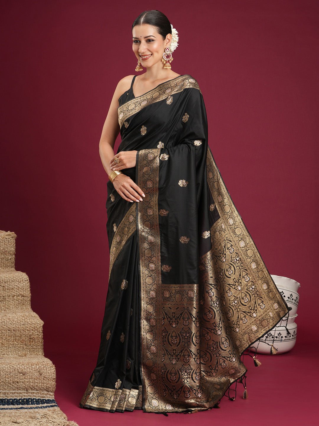 Black Banarasi Silk Saree - Ressa