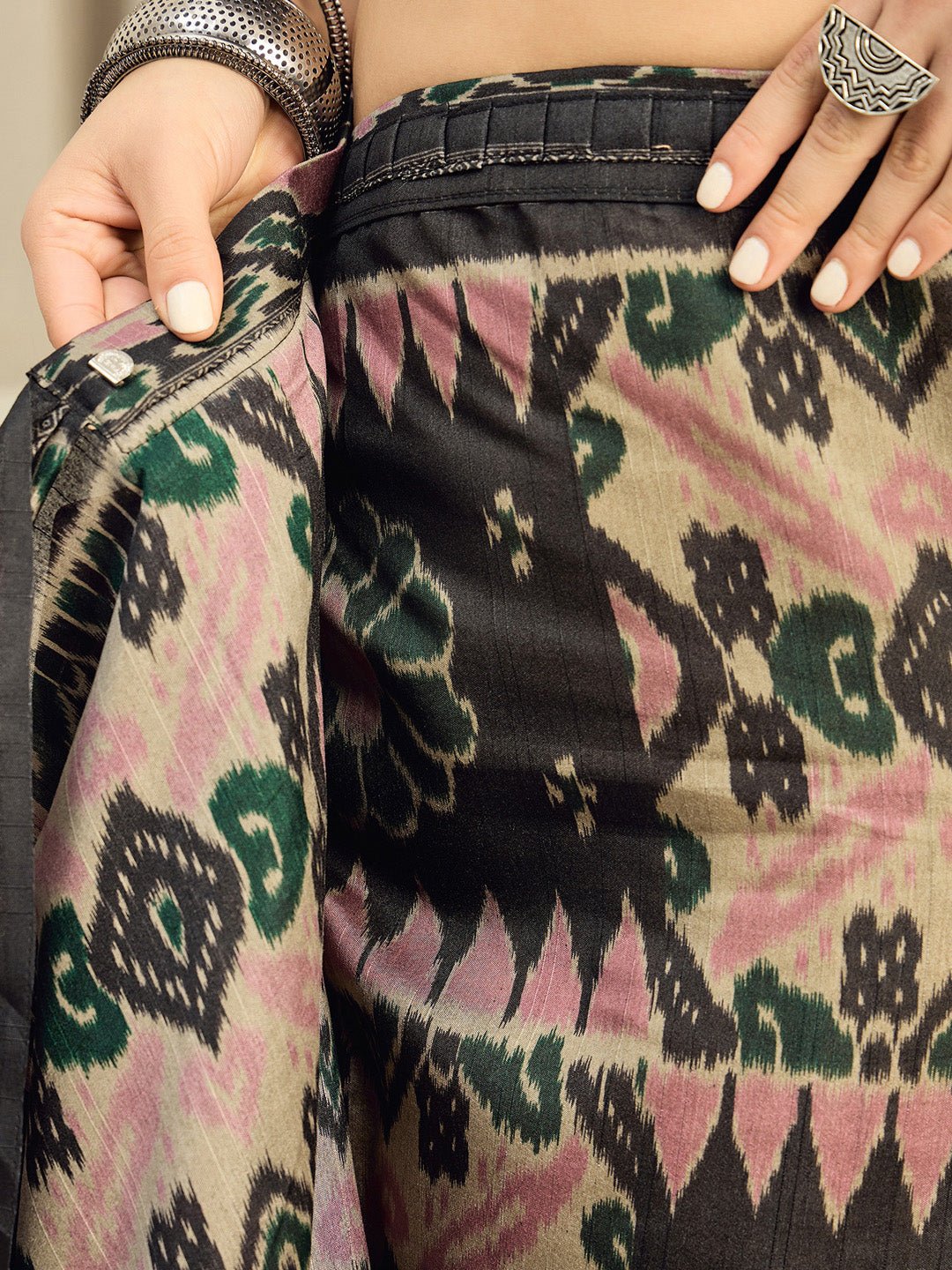 Black Bhagalpuri Silk Ikkat Printed Saree - Ressa