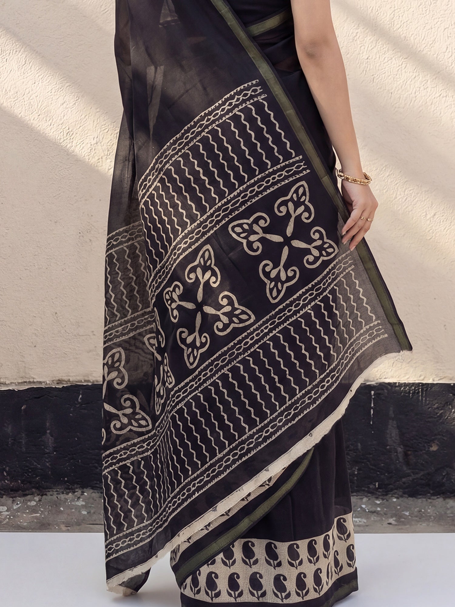 Black Cotton Blend Saree - Ressa