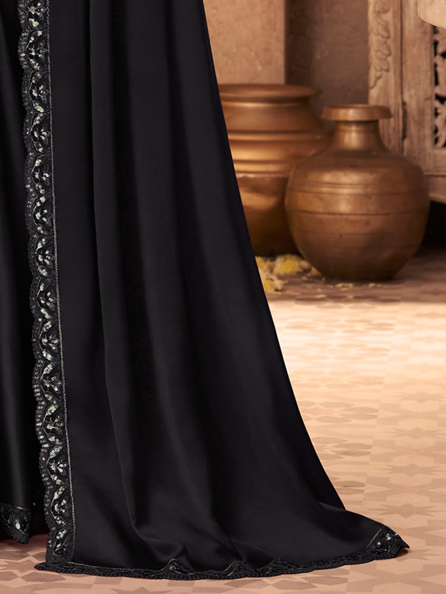 Black : Georgette Tone-on-Tone Embroidery Saree - Ressa
