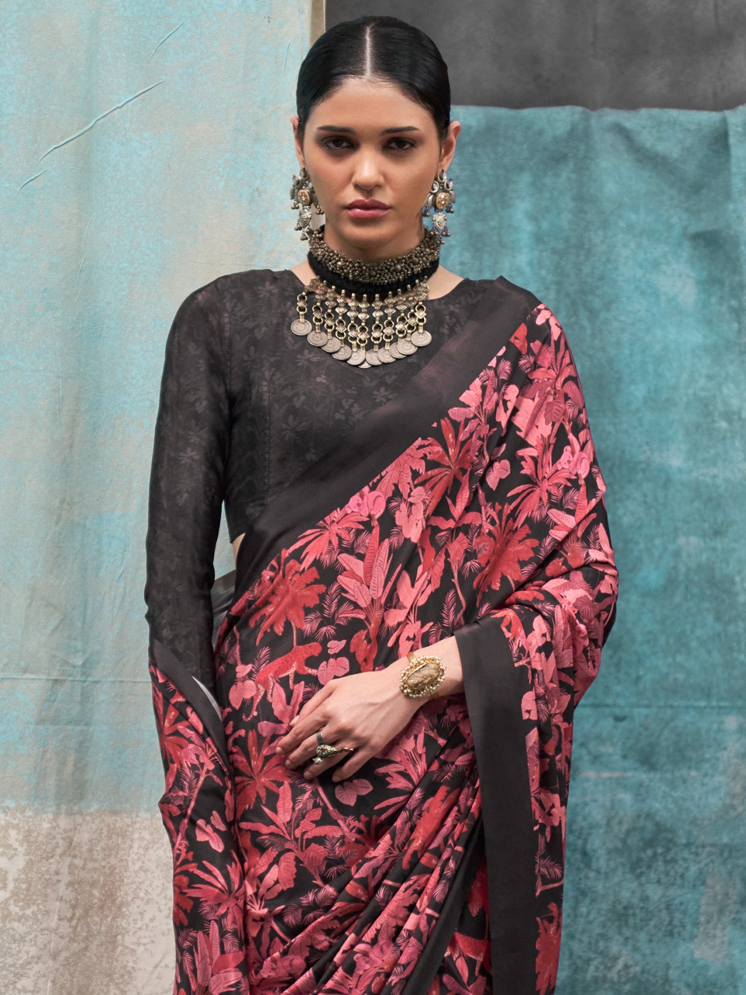 Black & Magenta Silk Blend Floral Digital Print Solid Border saree - Ressa