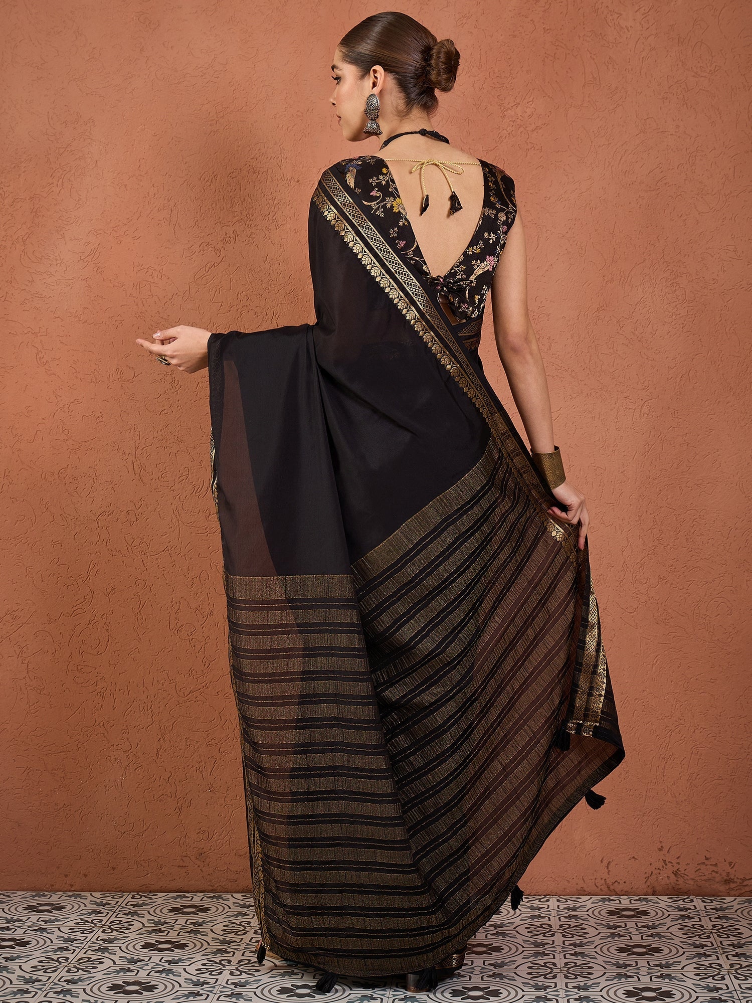 Black Mysore Silk Saree with Zari Border - Ressa