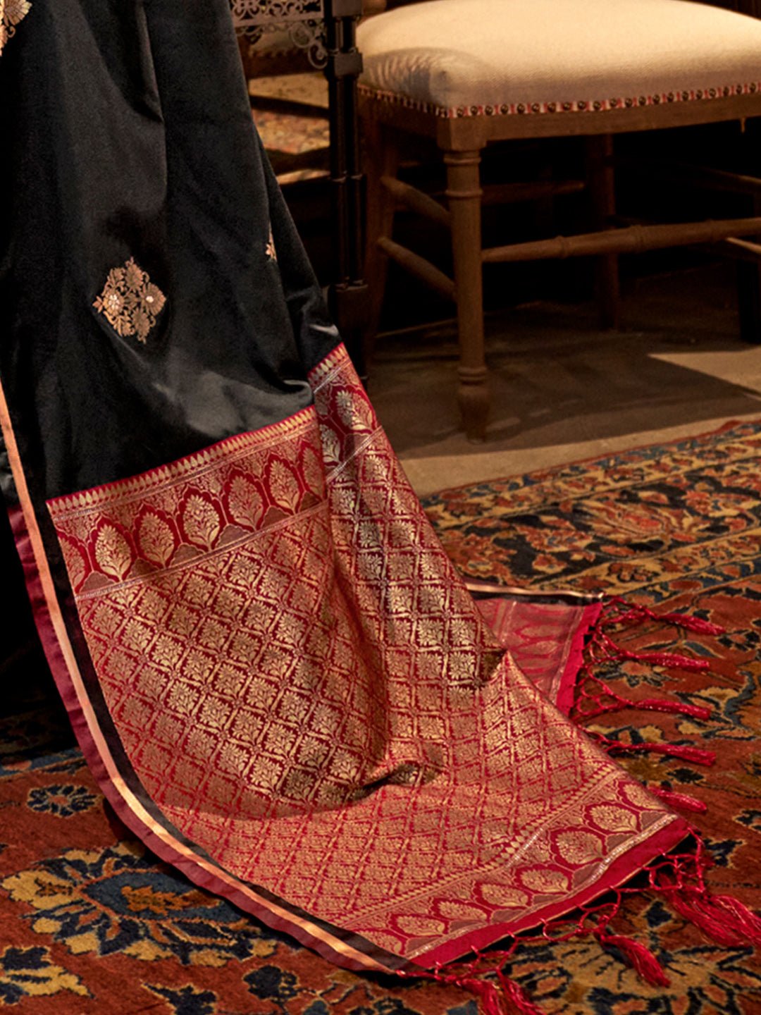Black Silk Blend Banarasi Saree - Ressa