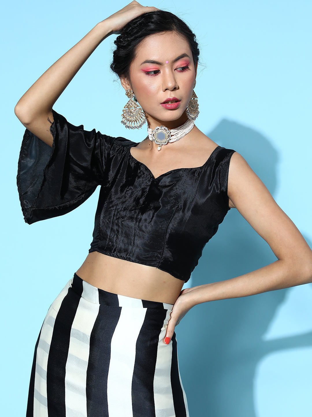 Black & White Crepe Striped Printed Saree - Ressa