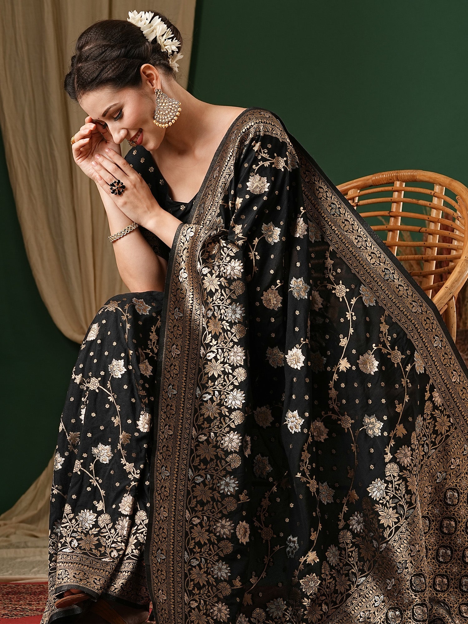 Black Zari Floral Silk Saree with Zari Border - Ressa
