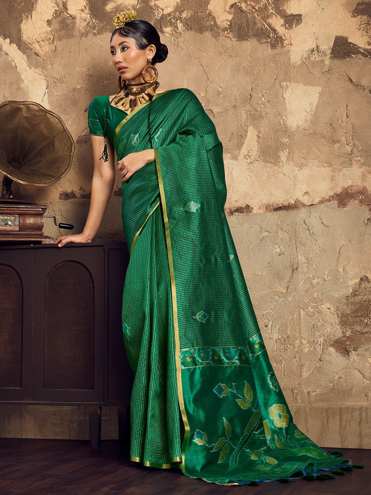 Bottle Green Ikat Patola&nbsp; Silk&nbsp; Blend Saree with Zari Border - Ressa