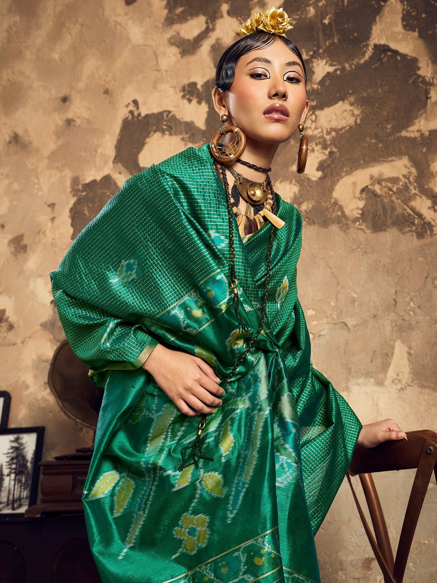 Bottle Green Ikat Patola&nbsp; Silk&nbsp; Blend Saree with Zari Border - Ressa