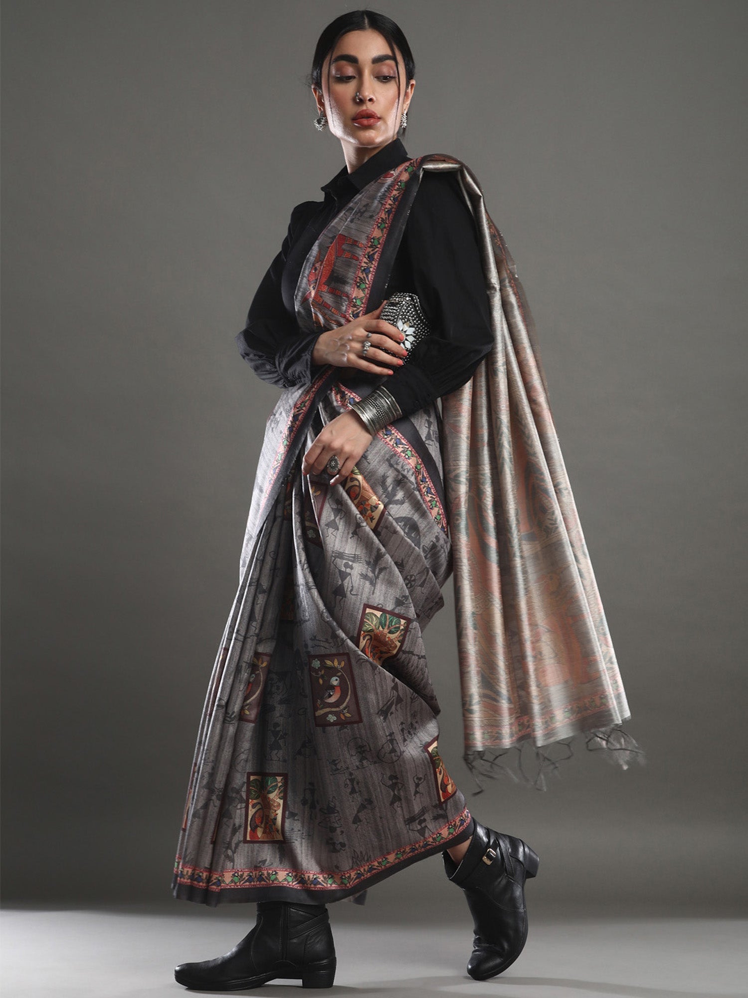 Charcoal Grey Kalamkari Printed Saree - Ressa