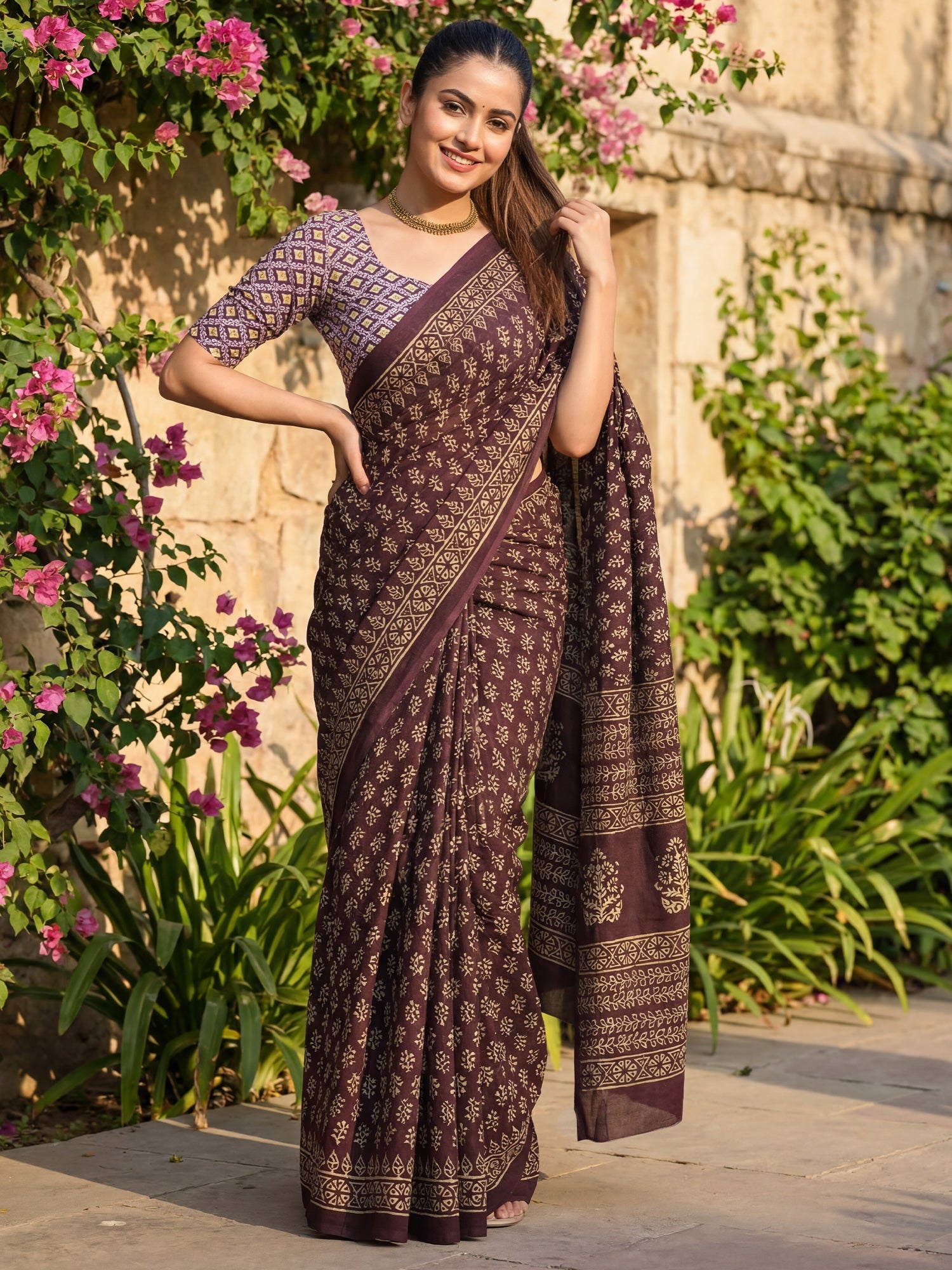 Cotton Mulmul Geometric Vine Saree - Ressa