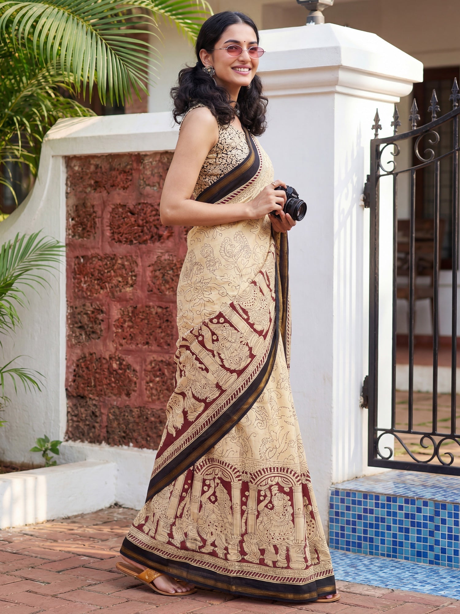Cream and Charcoal Cotton Blend Saree - Ressa