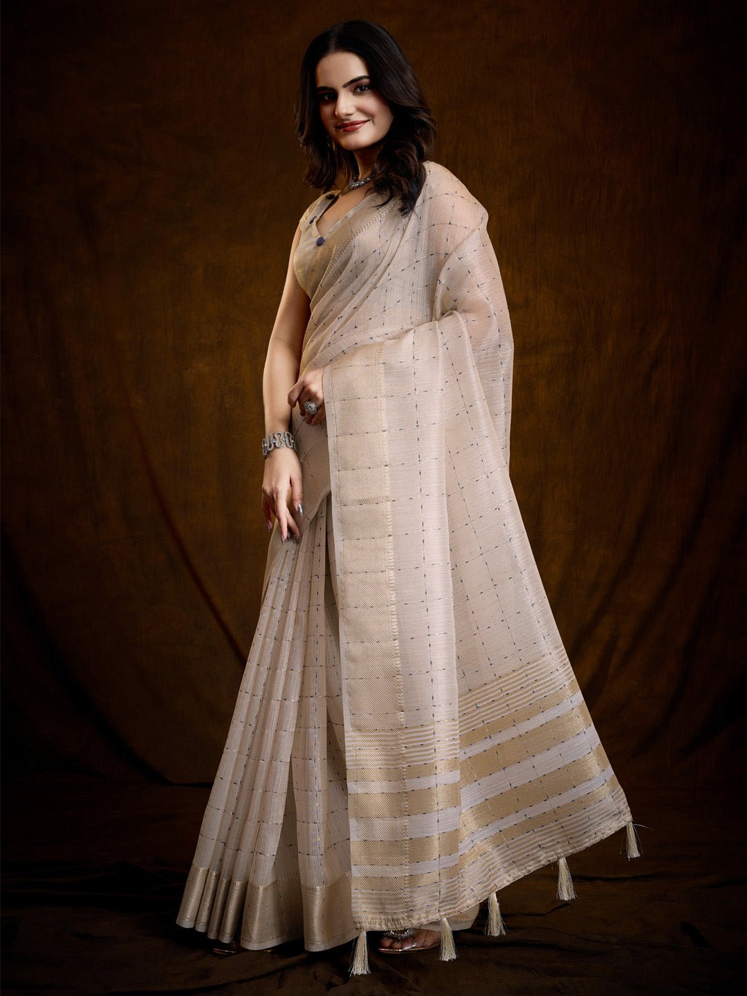Cream Chanderi Silk Golden Zari Weaving Tassel Detail Blouse Saree - Ressa
