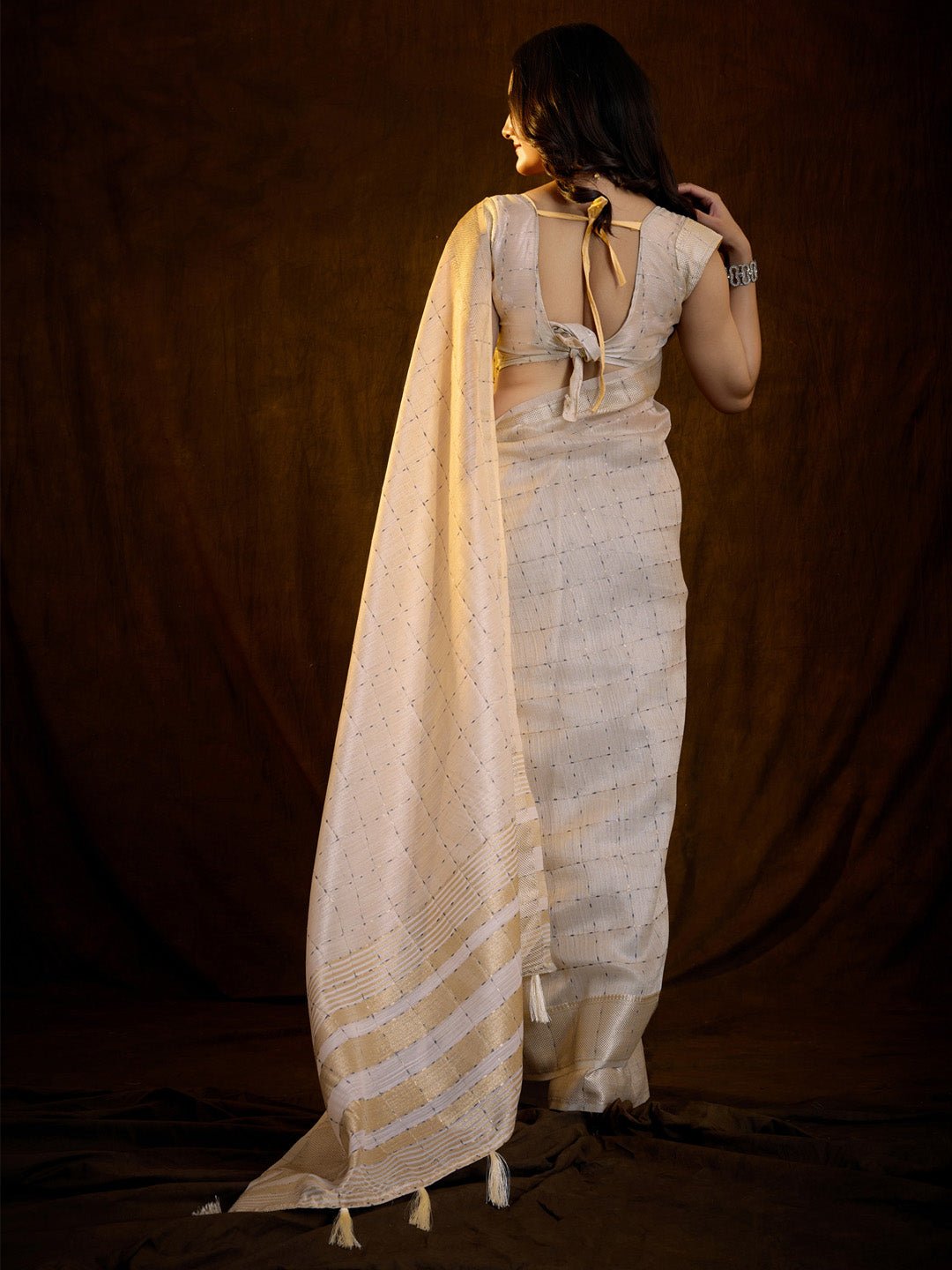Cream Chanderi Silk Golden Zari Weaving Tassel Detail Blouse Saree - Ressa
