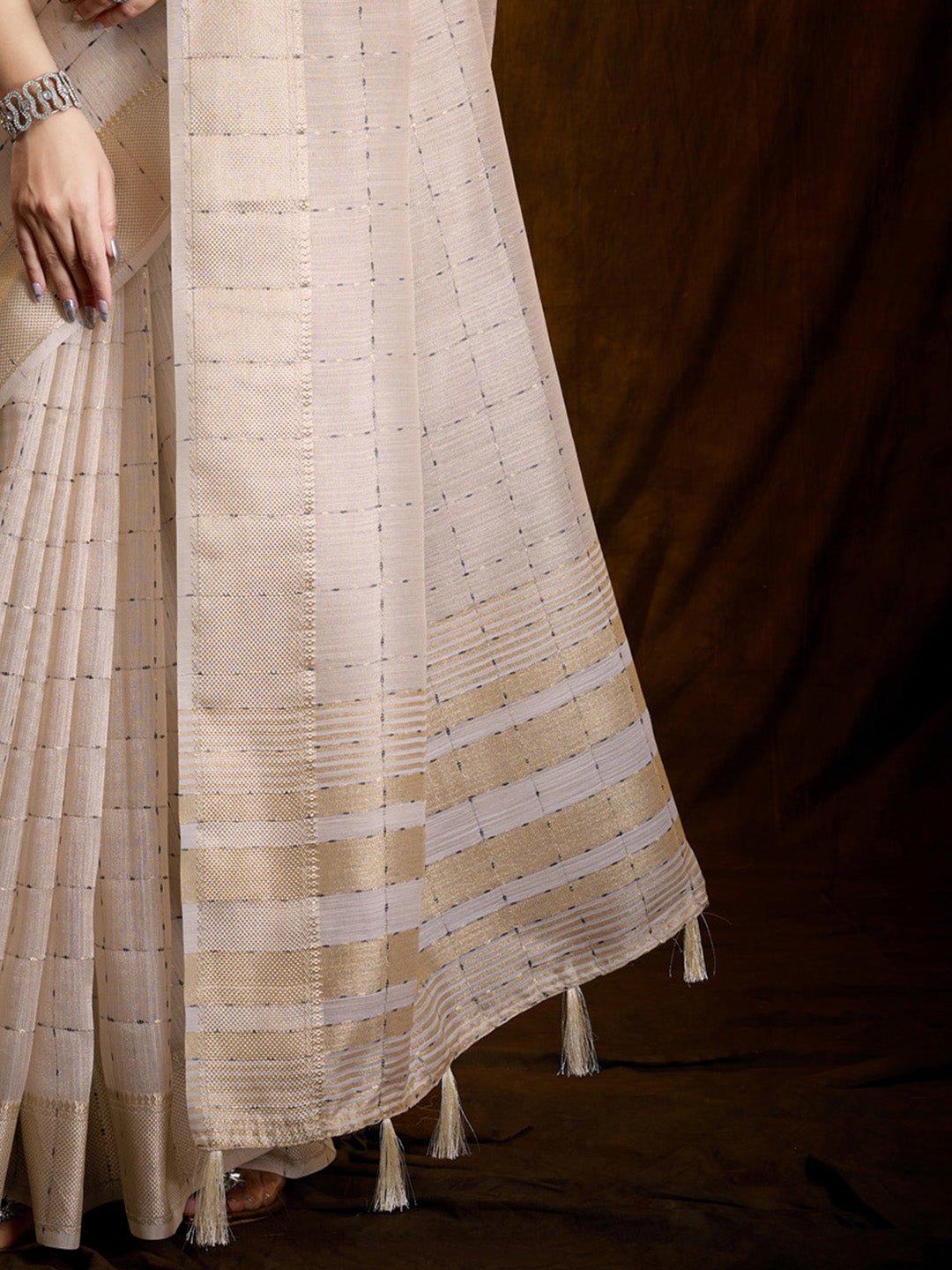 Cream Chanderi Silk Golden Zari Weaving Tassel Detail Blouse Saree - Ressa