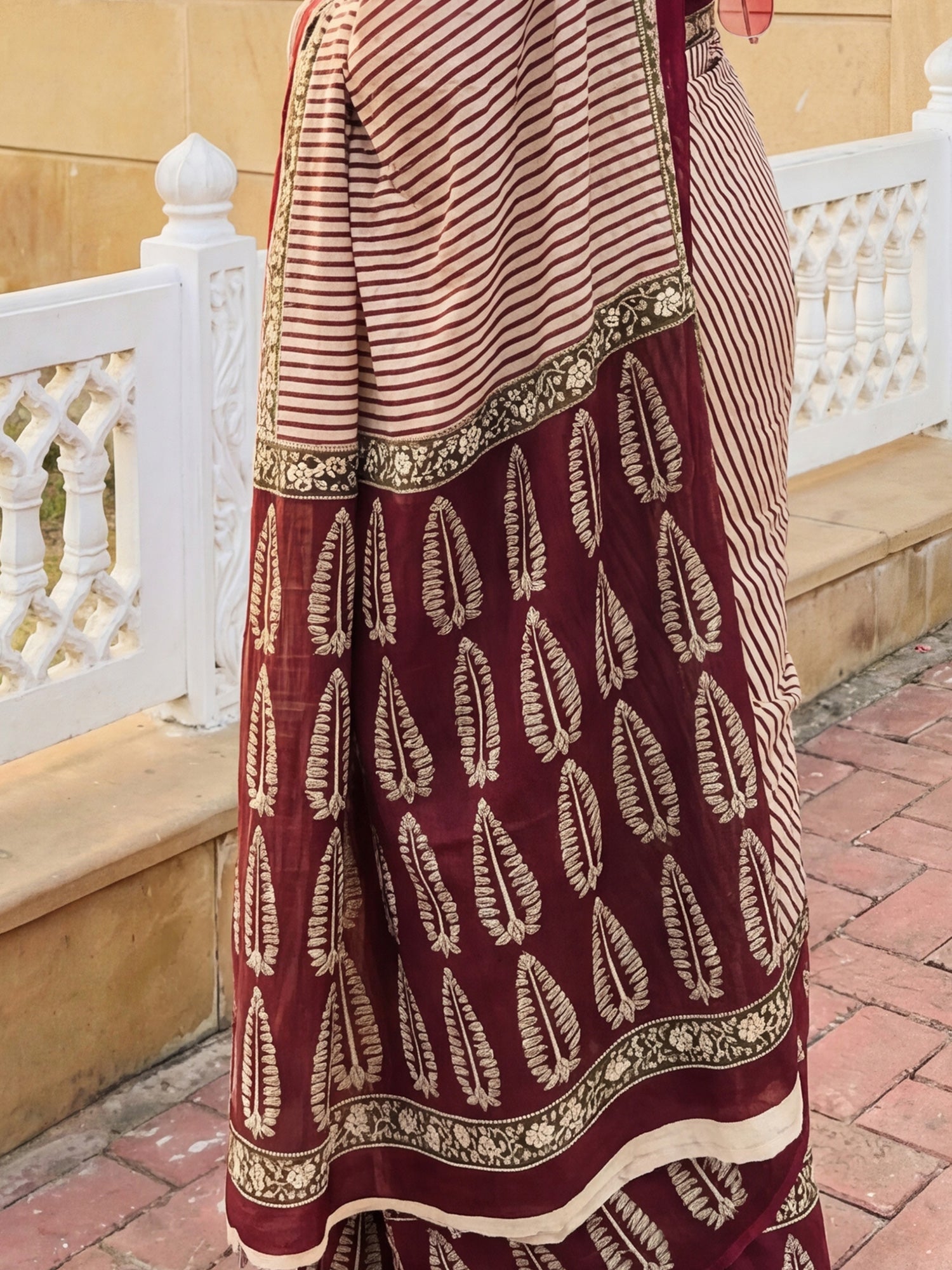 Cream cotton blend Saree - Ressa