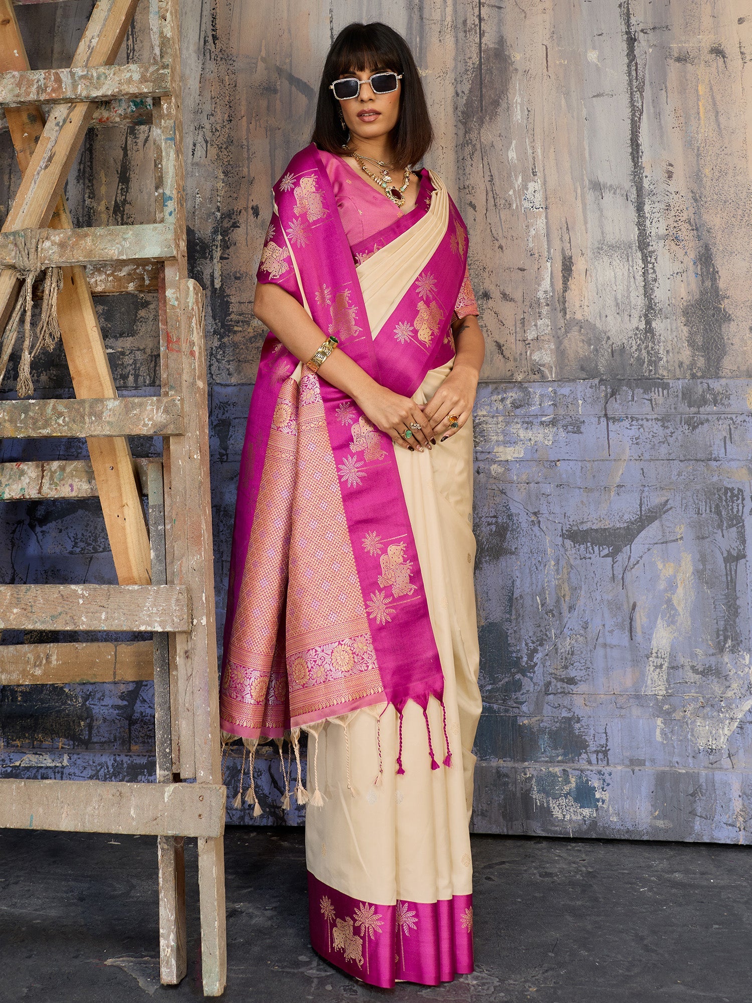 Cream & Pink Banarasi Silk Blend Saree - Ressa