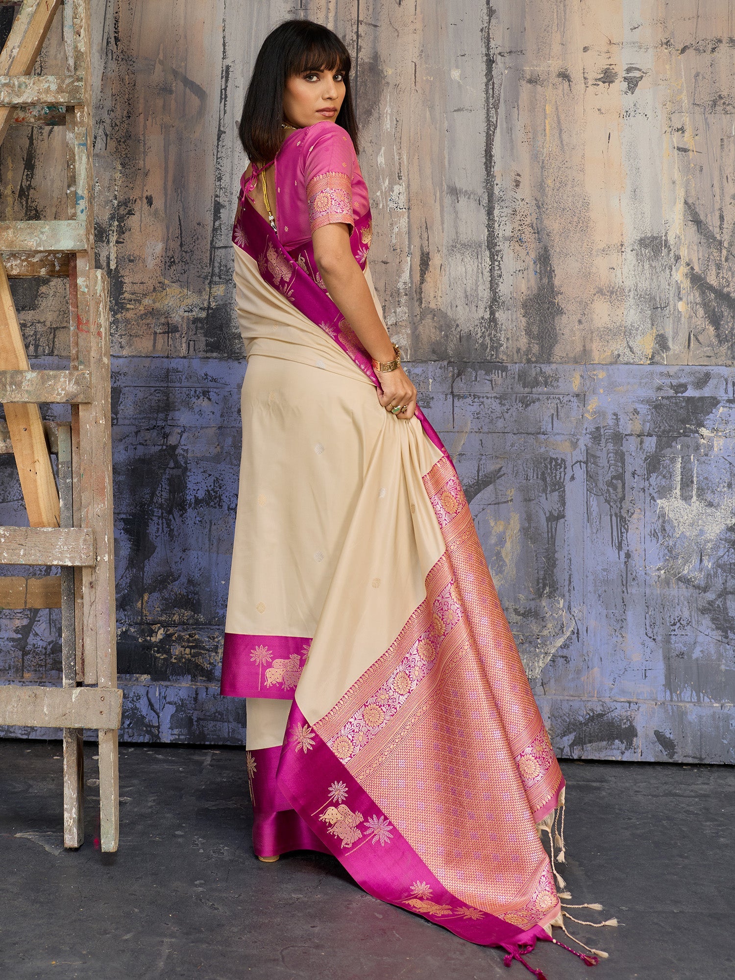 Cream & Pink Banarasi Silk Blend Saree - Ressa