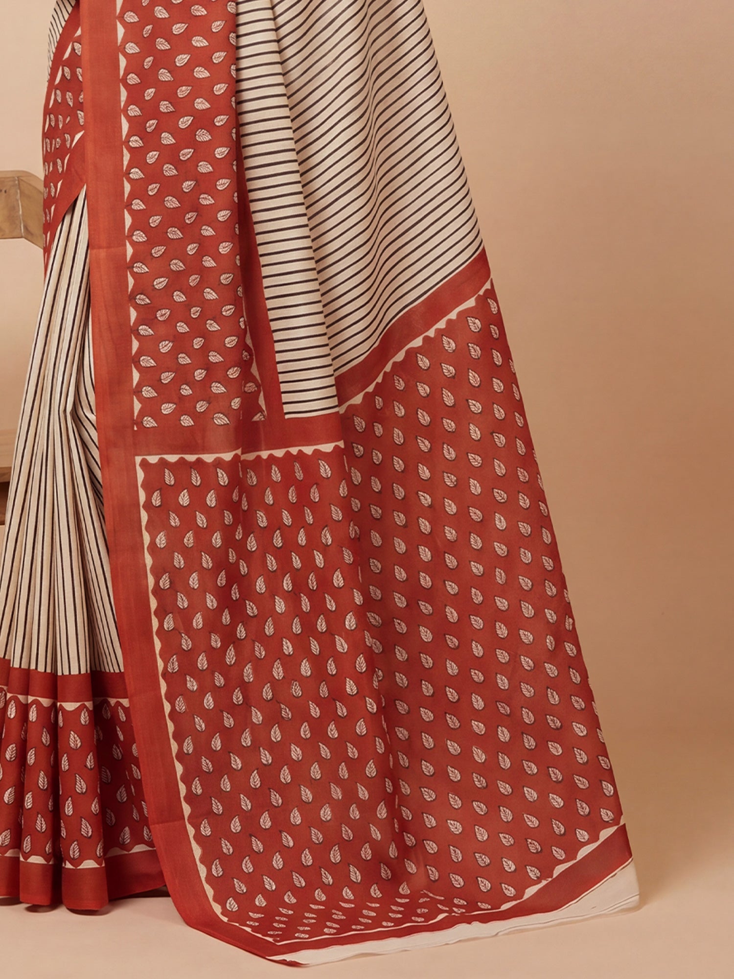 Cream Saree Striped Print Cotton Saree - Ressa