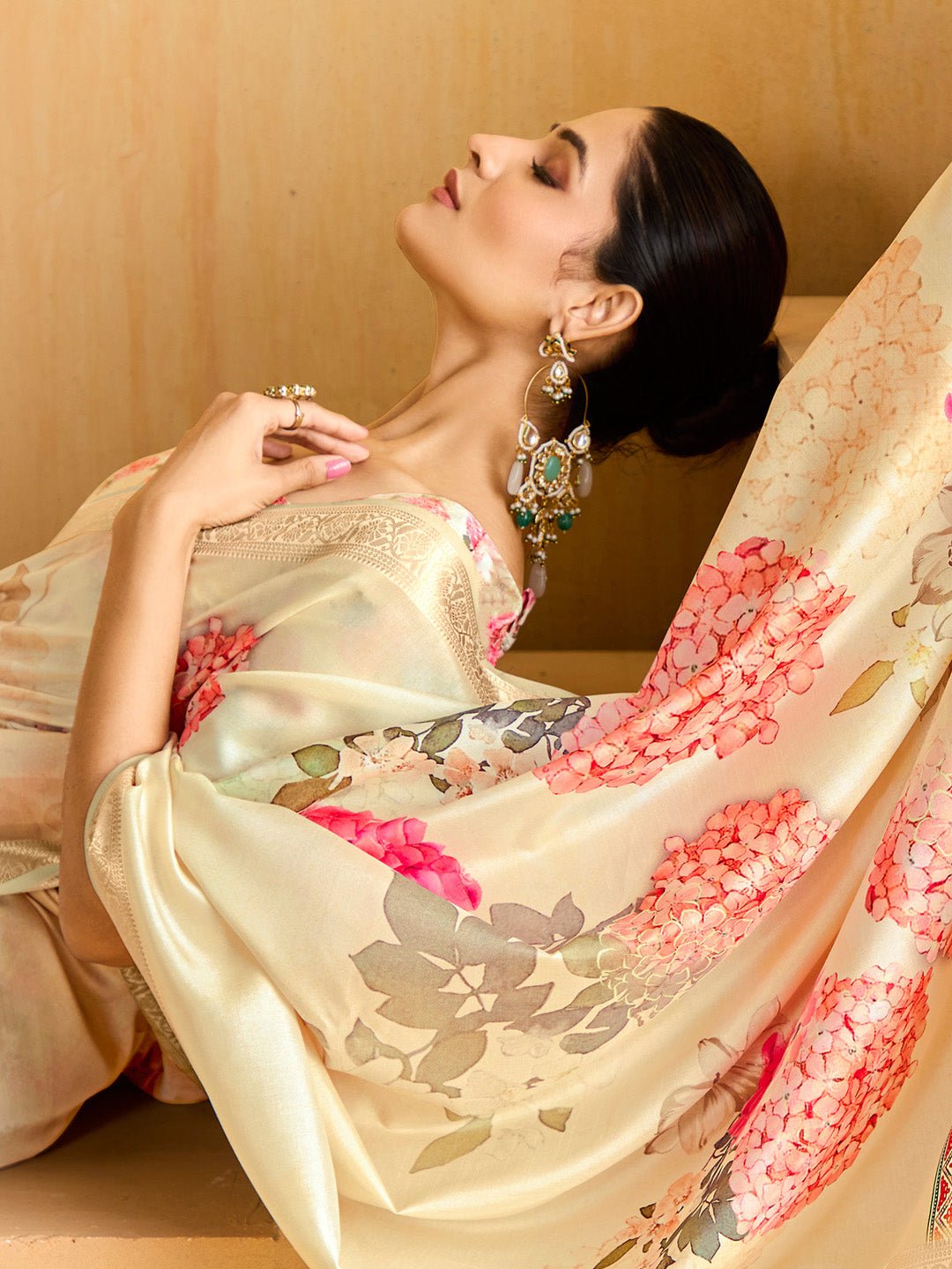 Cream Tussar Silk Blend Botanical Floral Print Zari Border Blouse Saree - Ressa