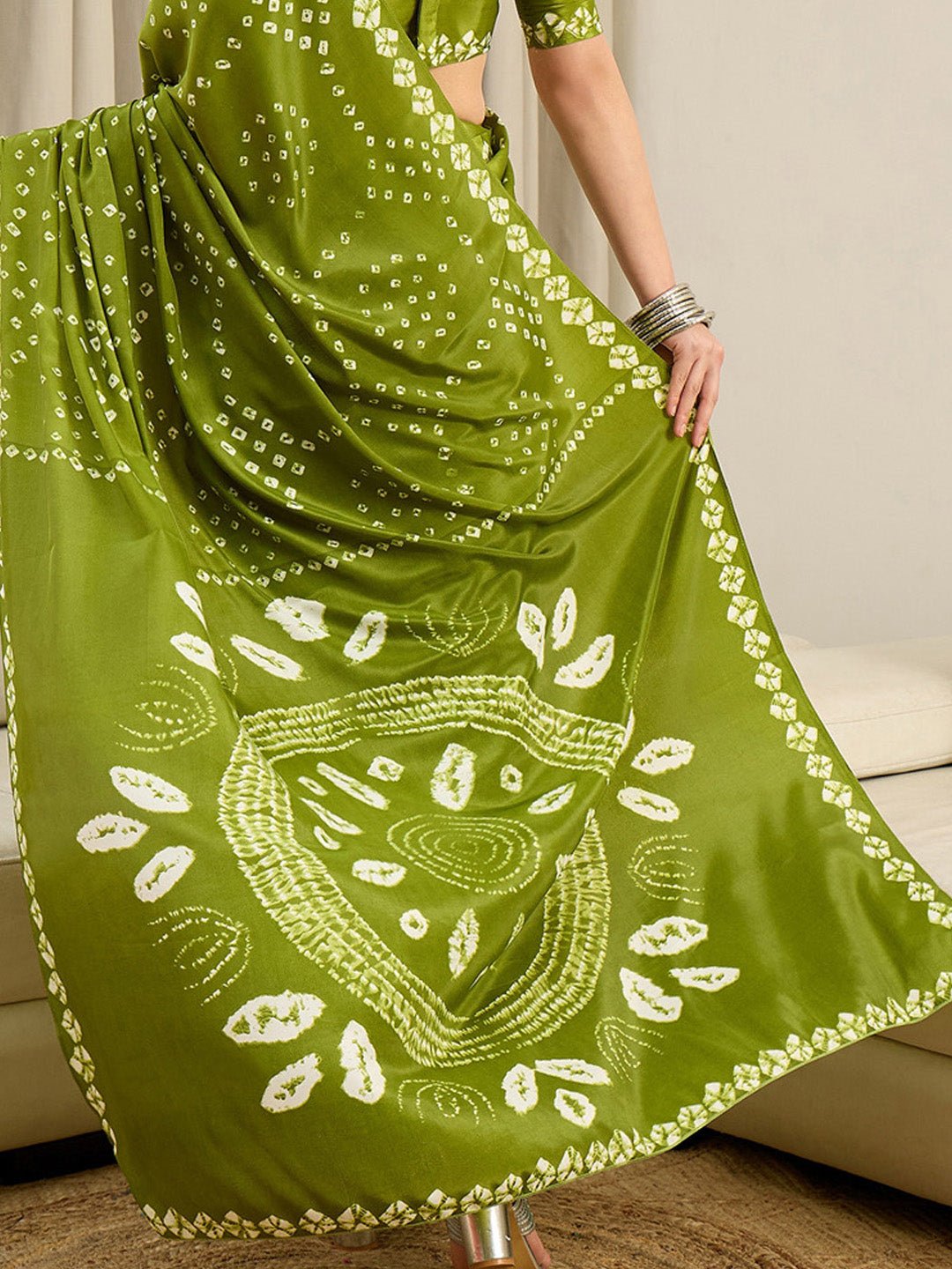 Crepe Olive Green Bandhani Printed Saree - Ressa