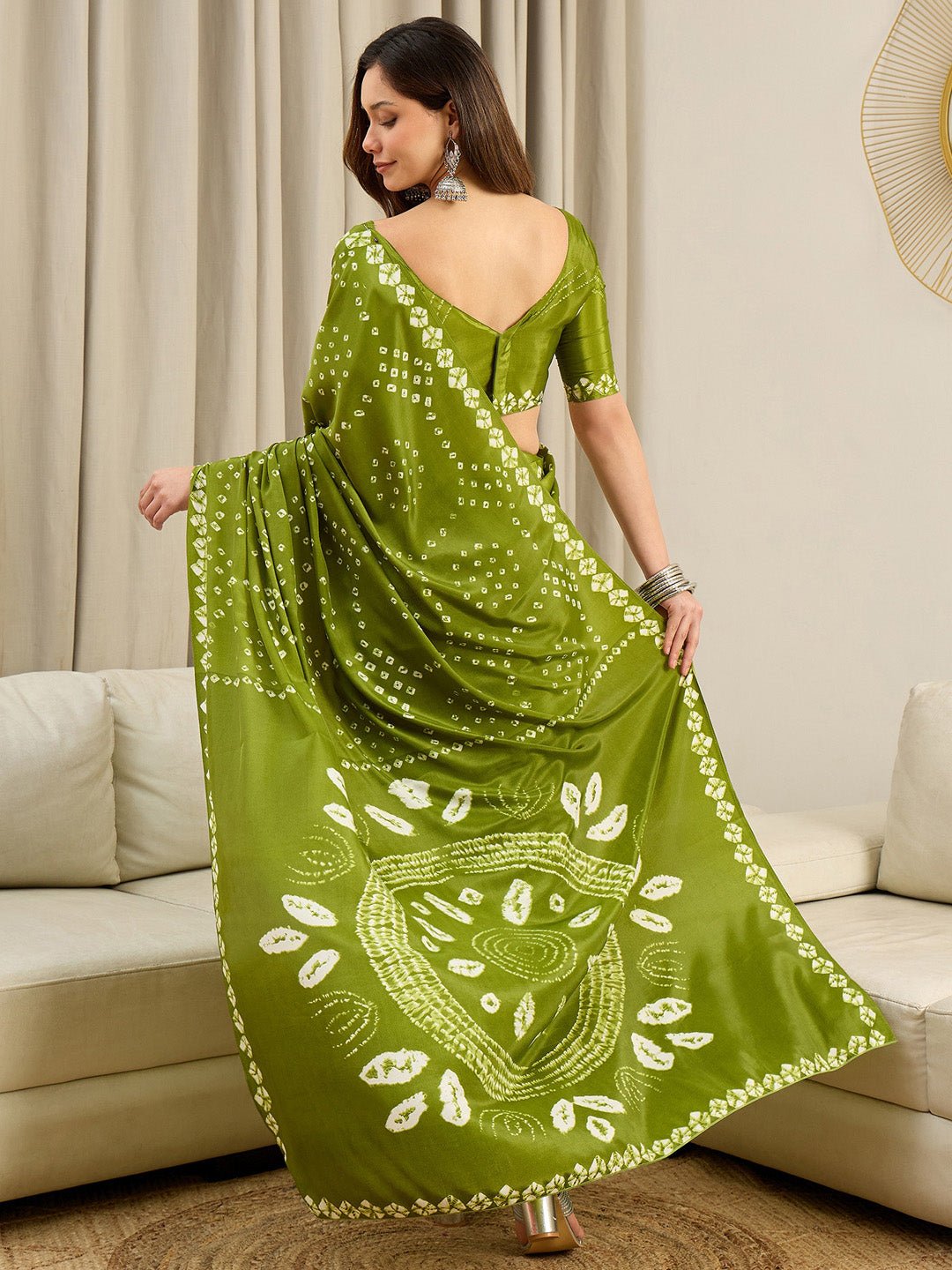 Crepe Olive Green Bandhani Printed Saree - Ressa