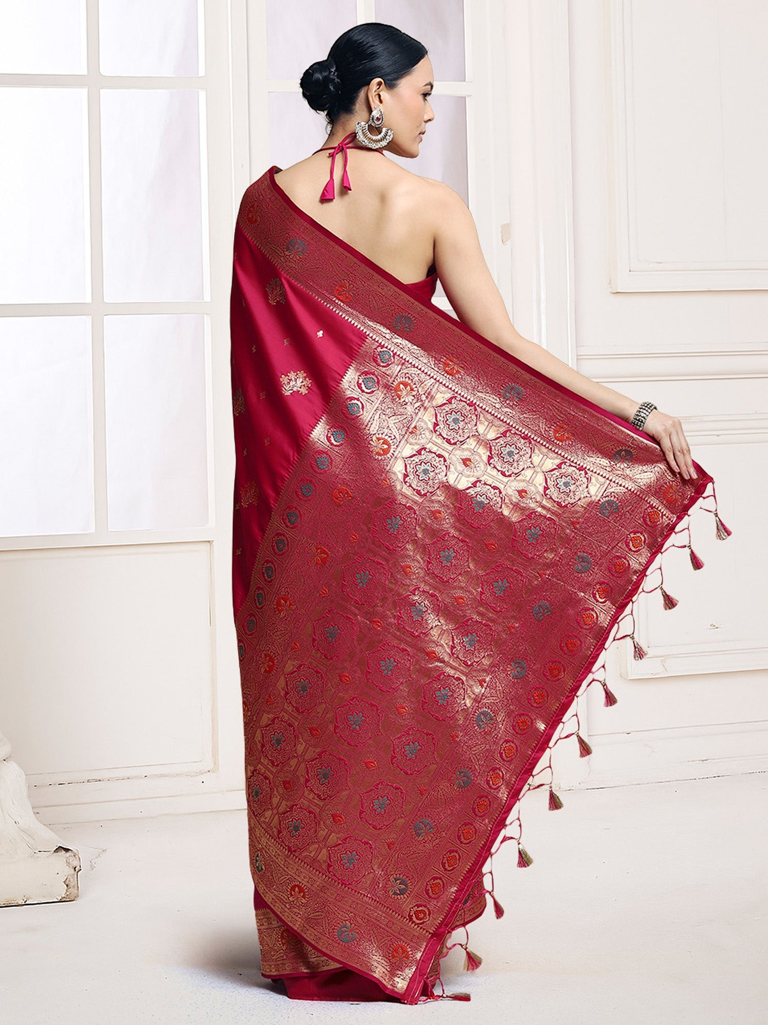 Crimson Silk Banarasi with Meenakari Weave Saree - Ressa