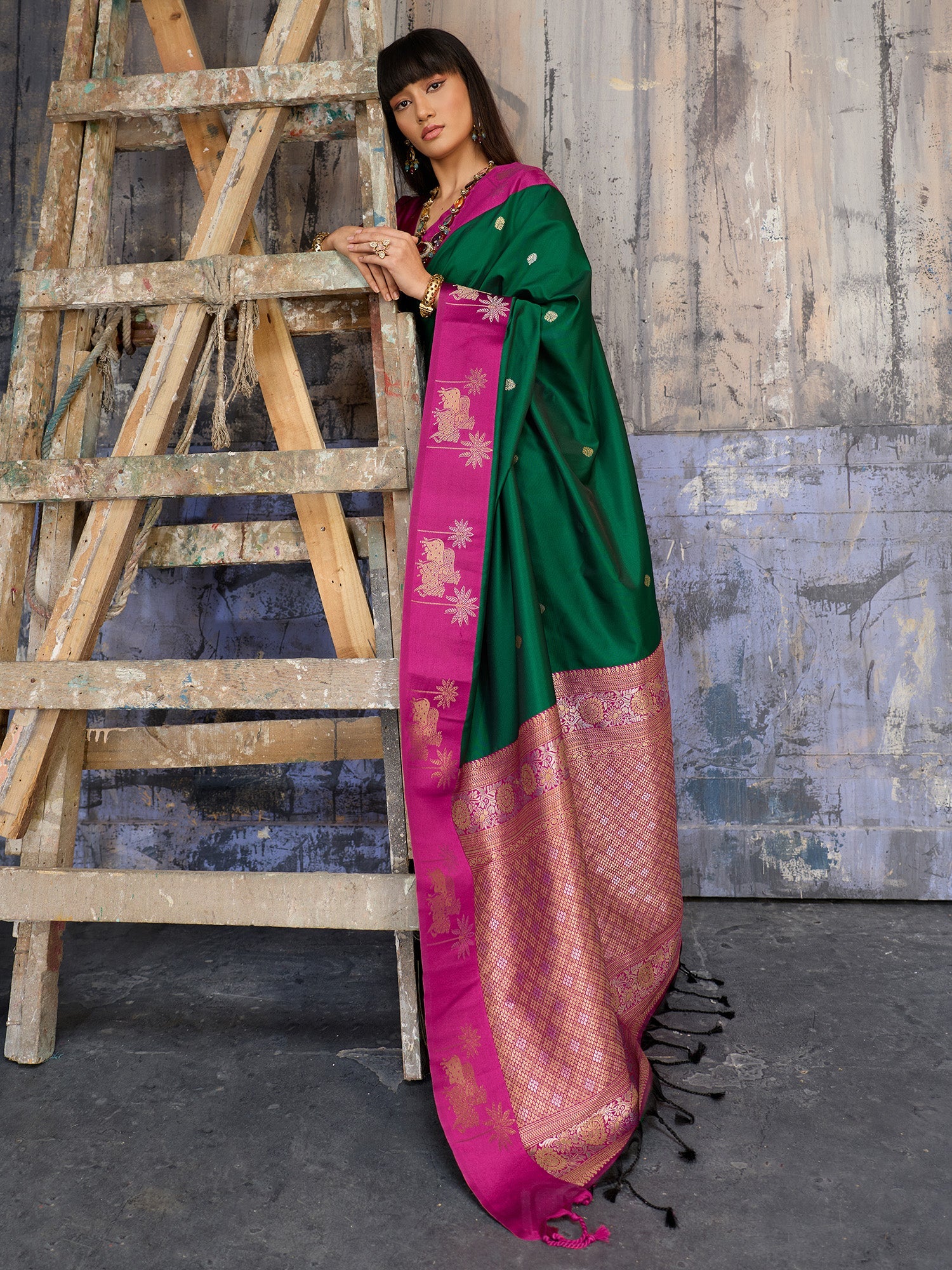 Dark Green & Pink Banarasi Silk Saree - Ressa
