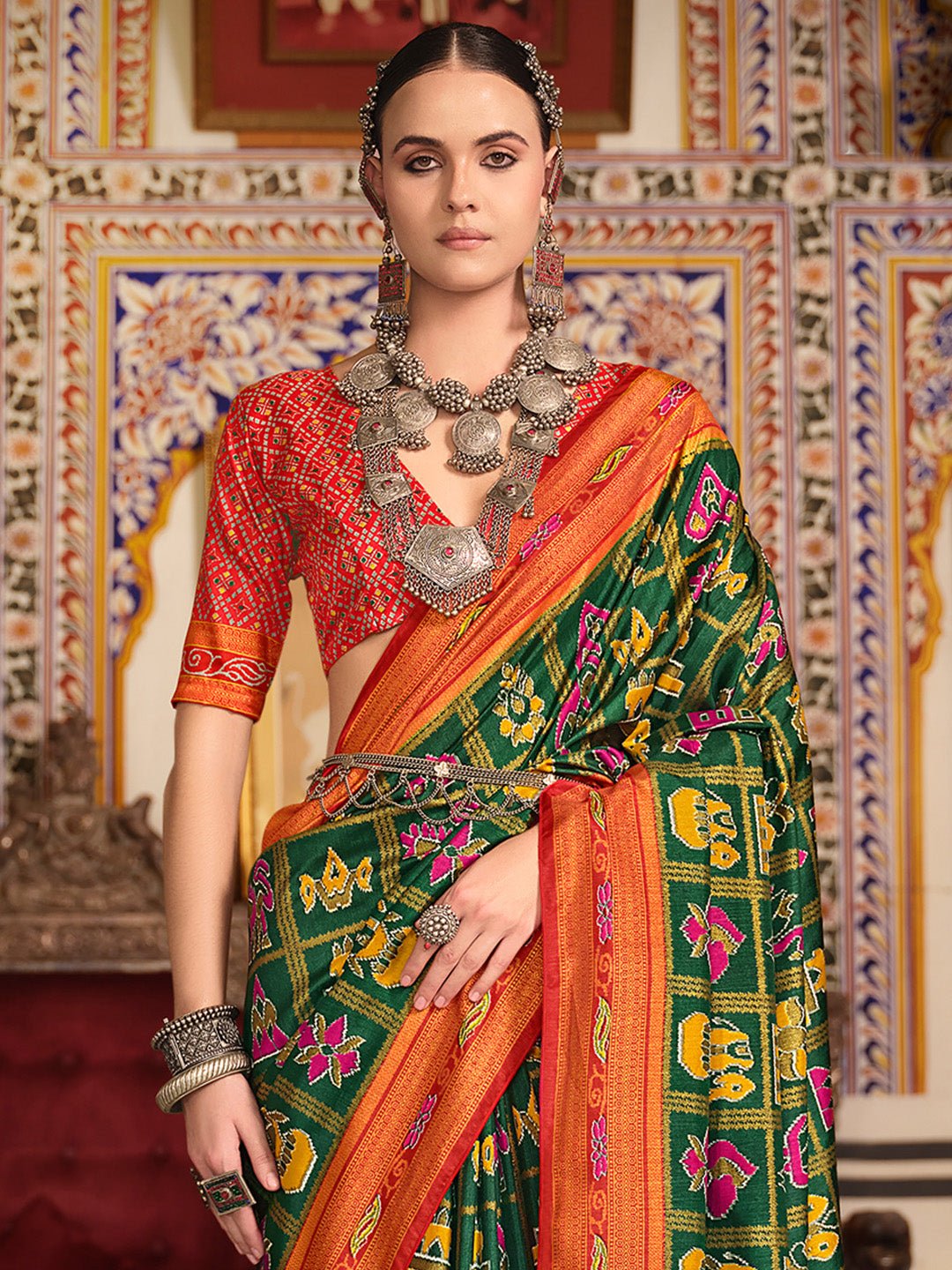 Dark Green Silk Blend Patola Inspired Weaving Zari Border Blouse Saree - Ressa
