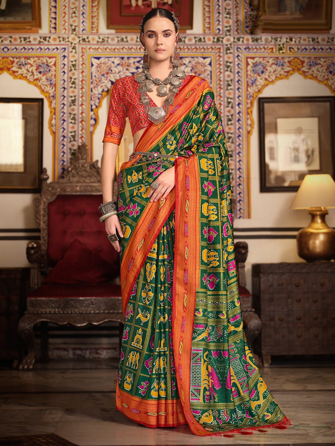 Dark Green Silk Blend Patola Inspired Weaving Zari Border Blouse Saree - Ressa