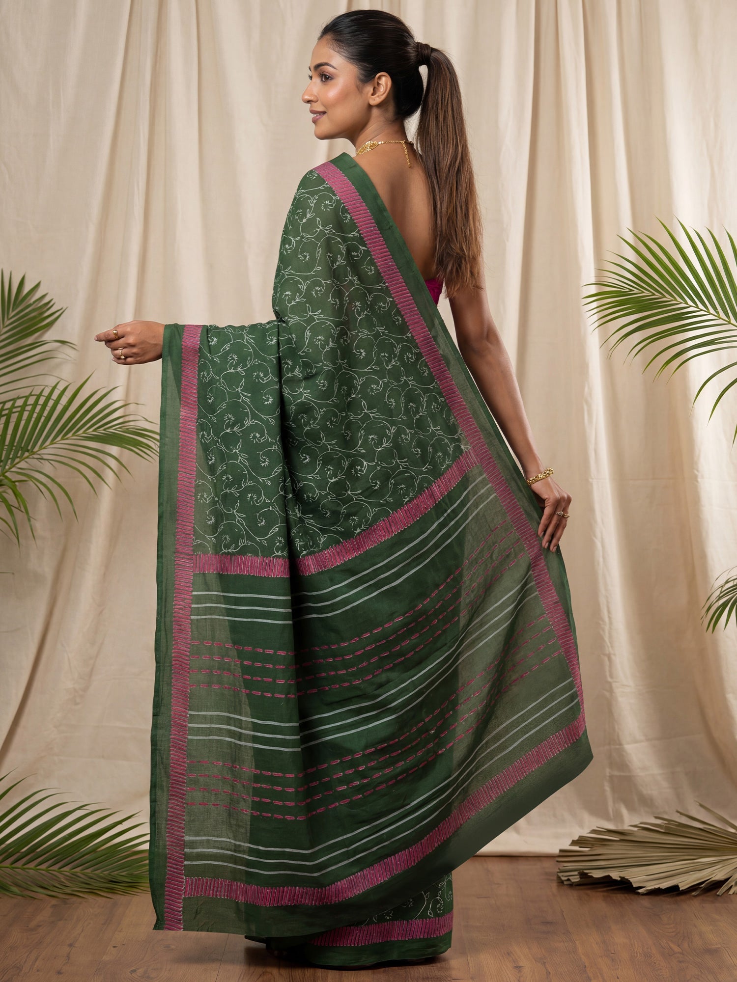 Deep Green Striped Pallu Saree - Ressa