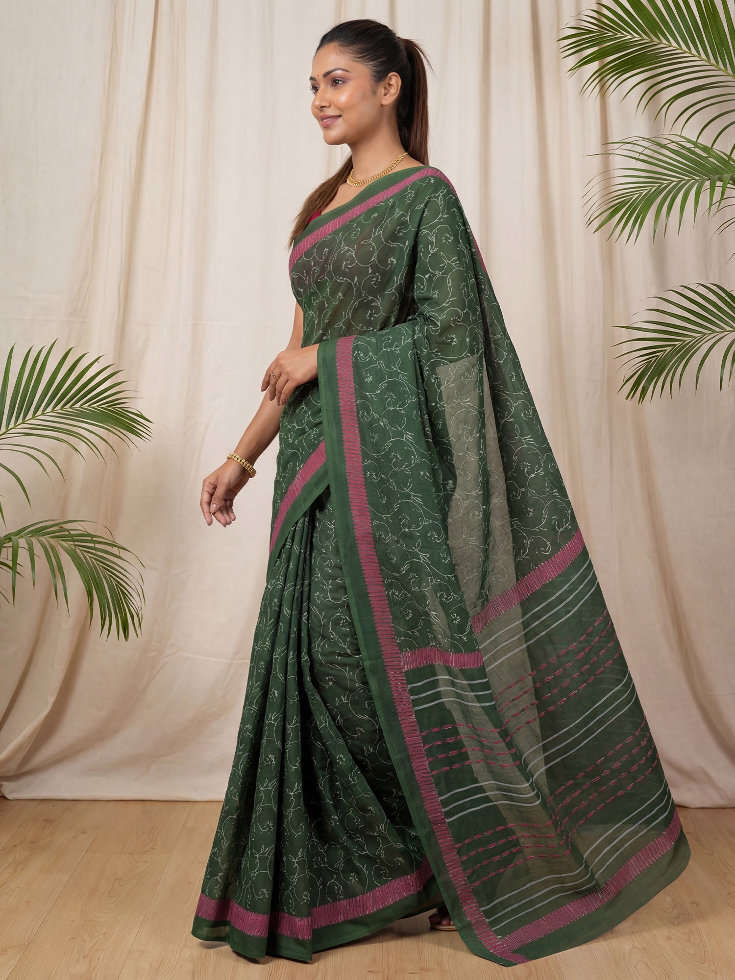 Deep Green Striped Pallu Saree - Ressa