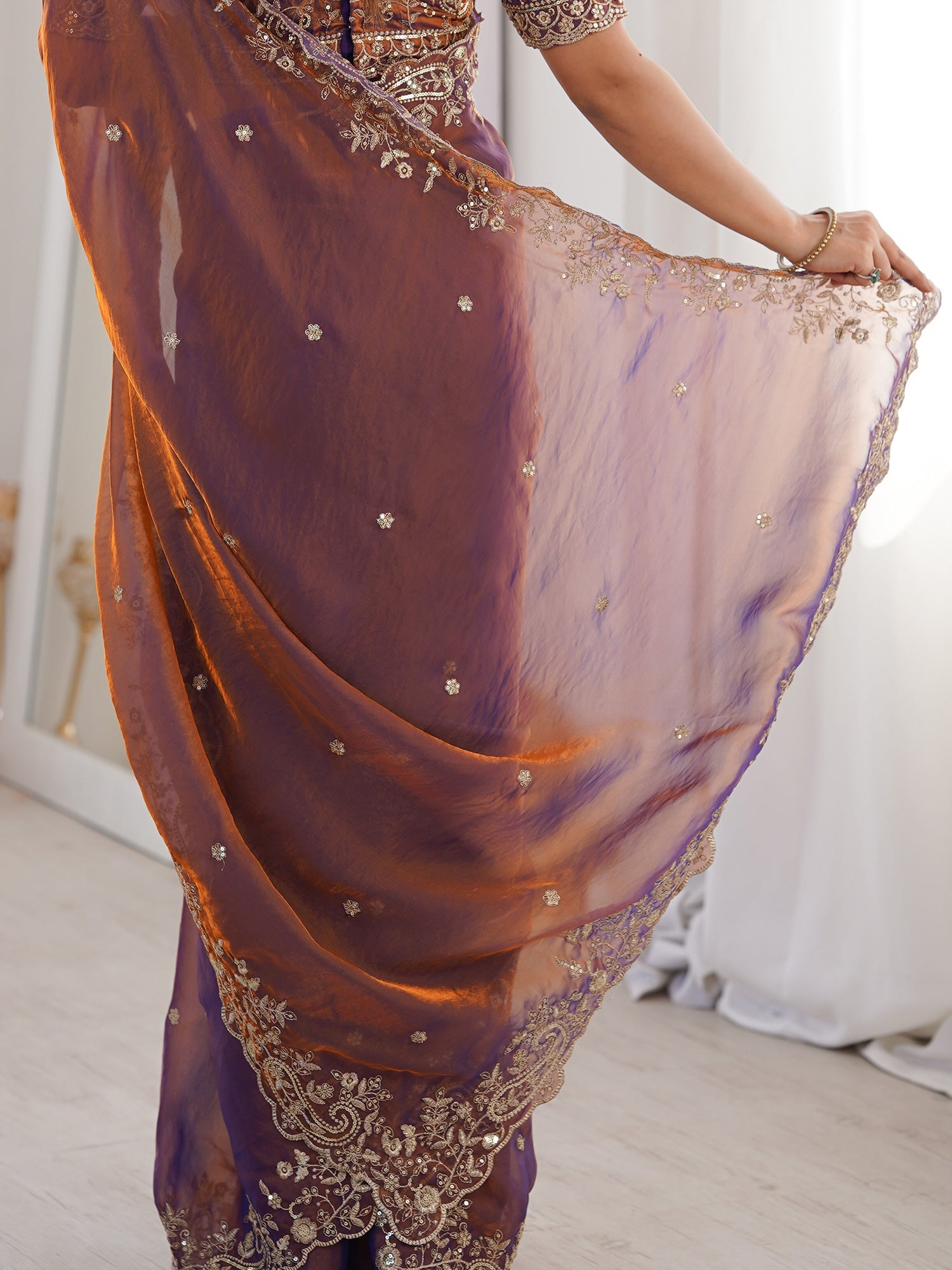 Deep Wine Dual Tone Tissue Silk Saree - Ressa