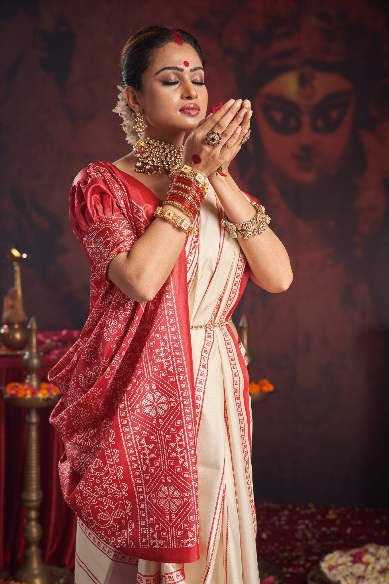 Divine Grace White & Red Printed Saree - Ressa